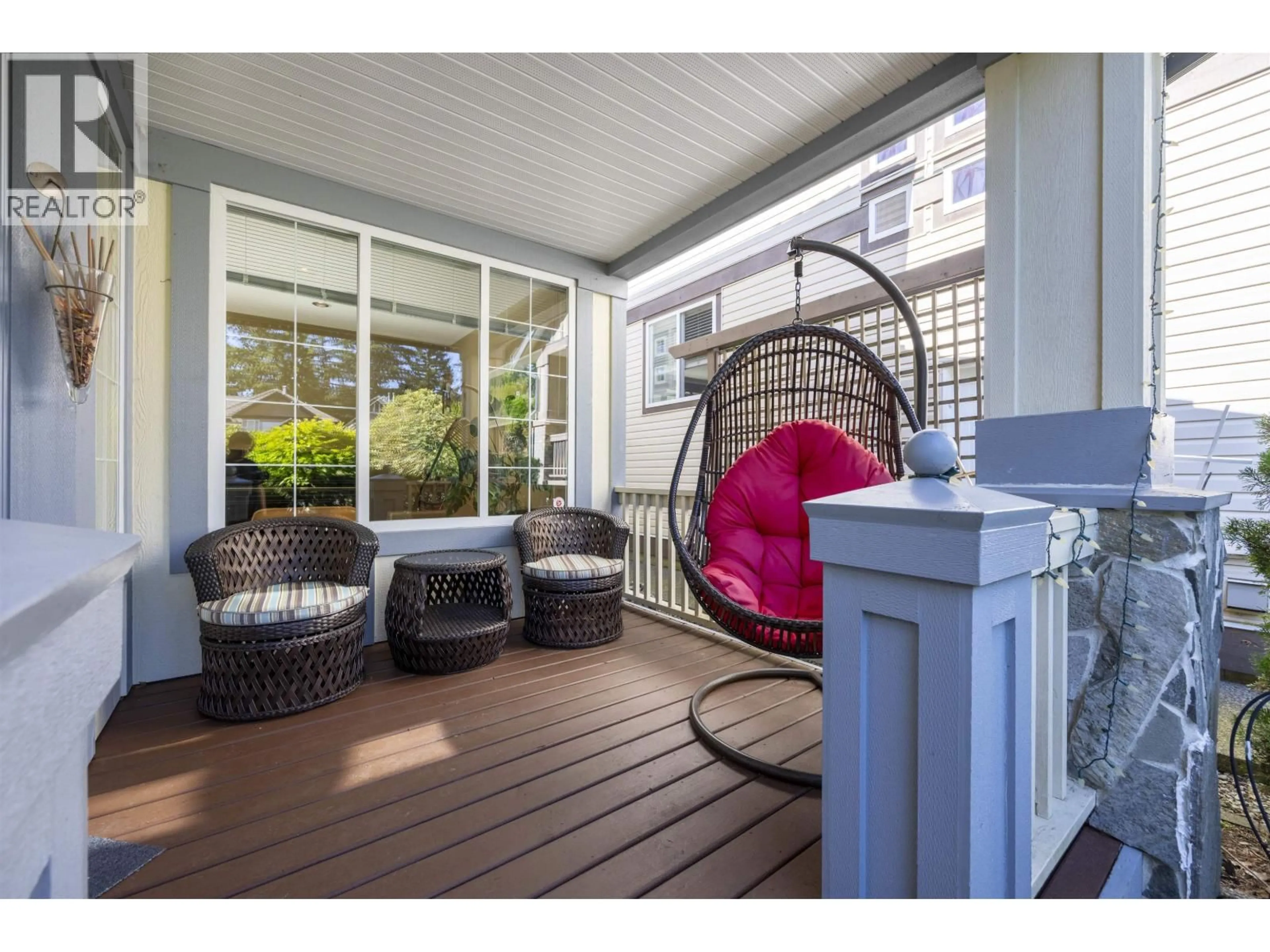 Patio, street for 3280 CHARTWELL, Coquitlam British Columbia V3E3M9
