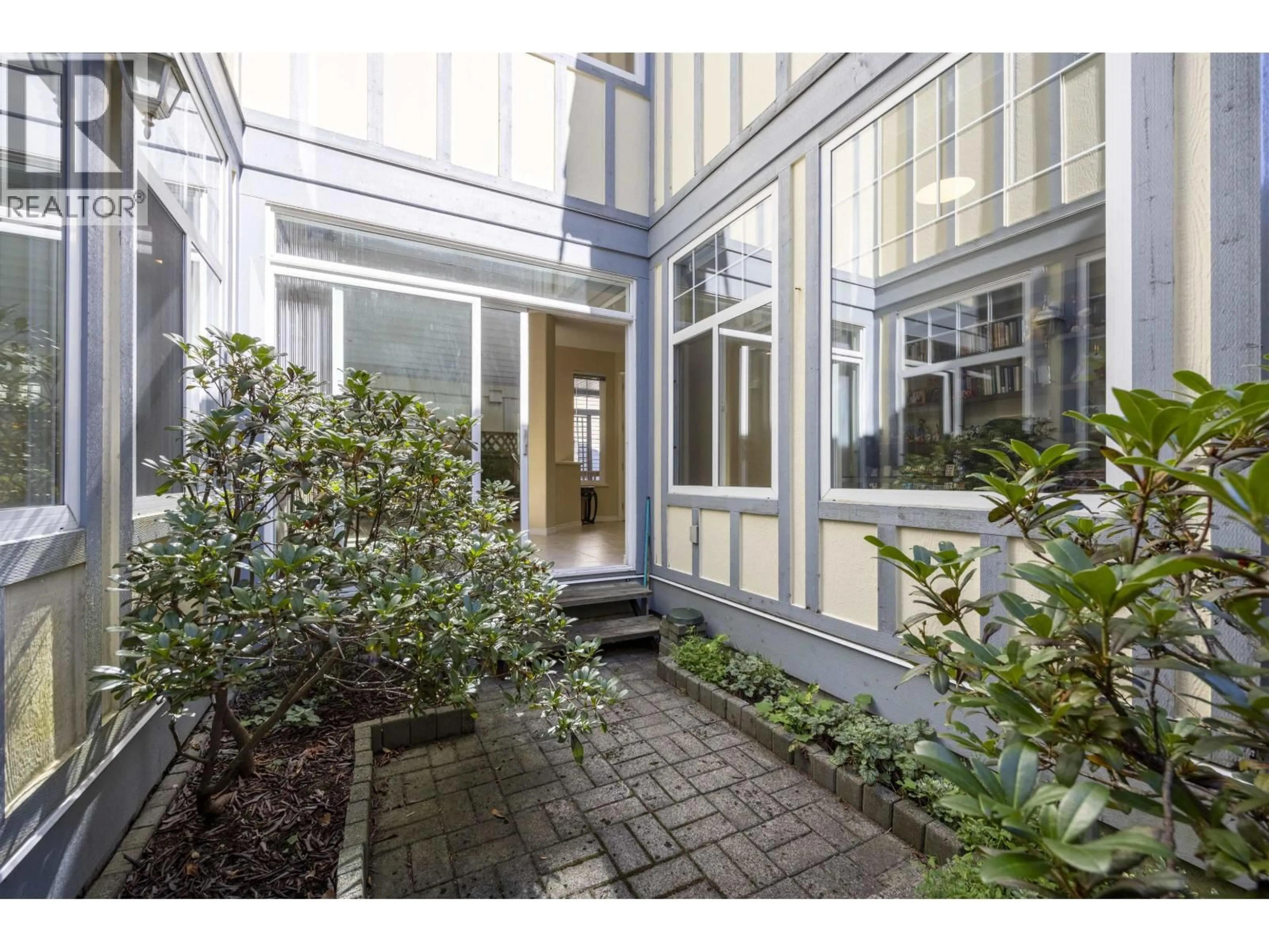 Unknown for 3280 CHARTWELL, Coquitlam British Columbia V3E3M9