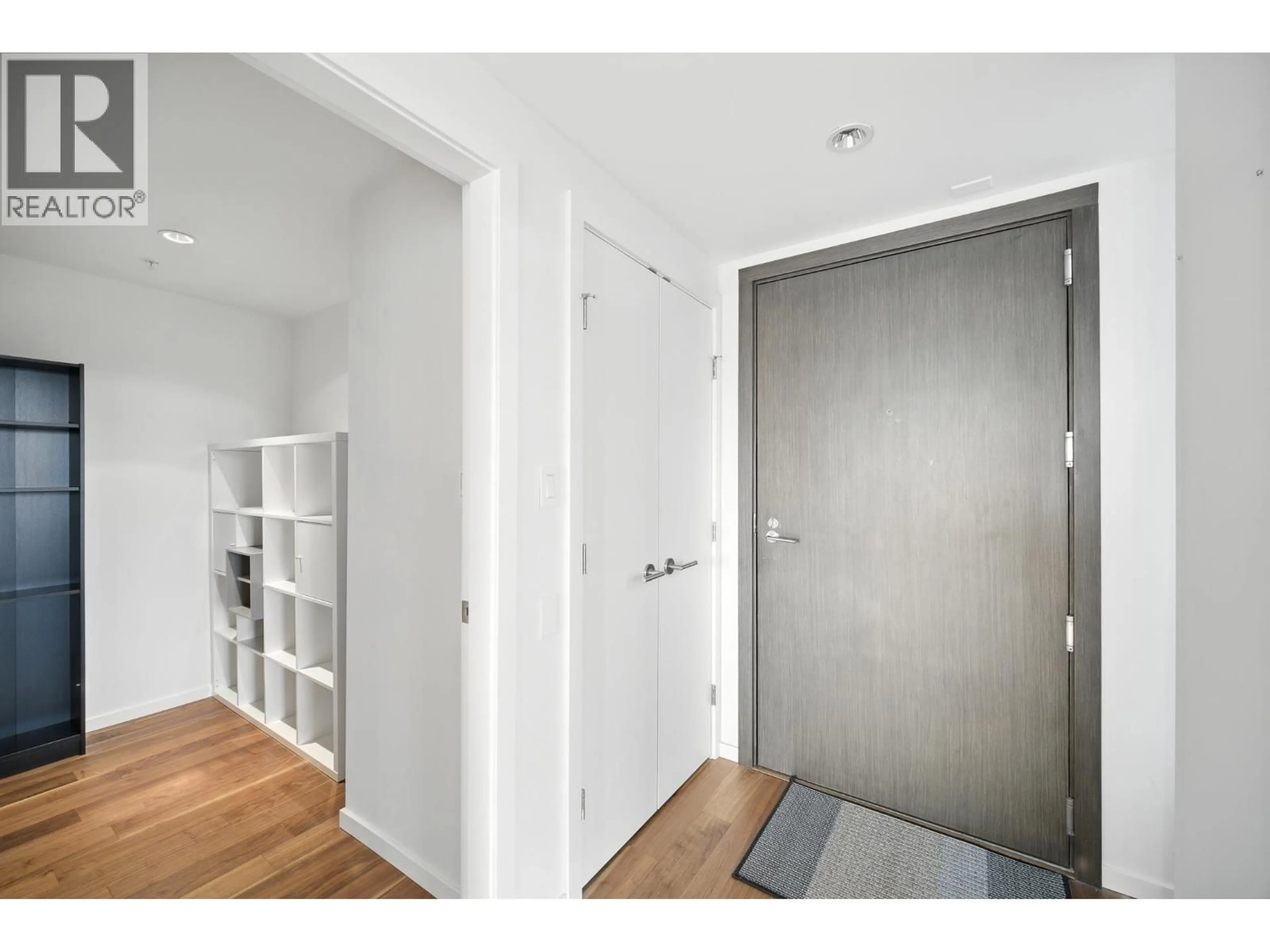 Indoor entryway for 1502 - 8588 CORNISH STREET, Vancouver British Columbia V6P0C1