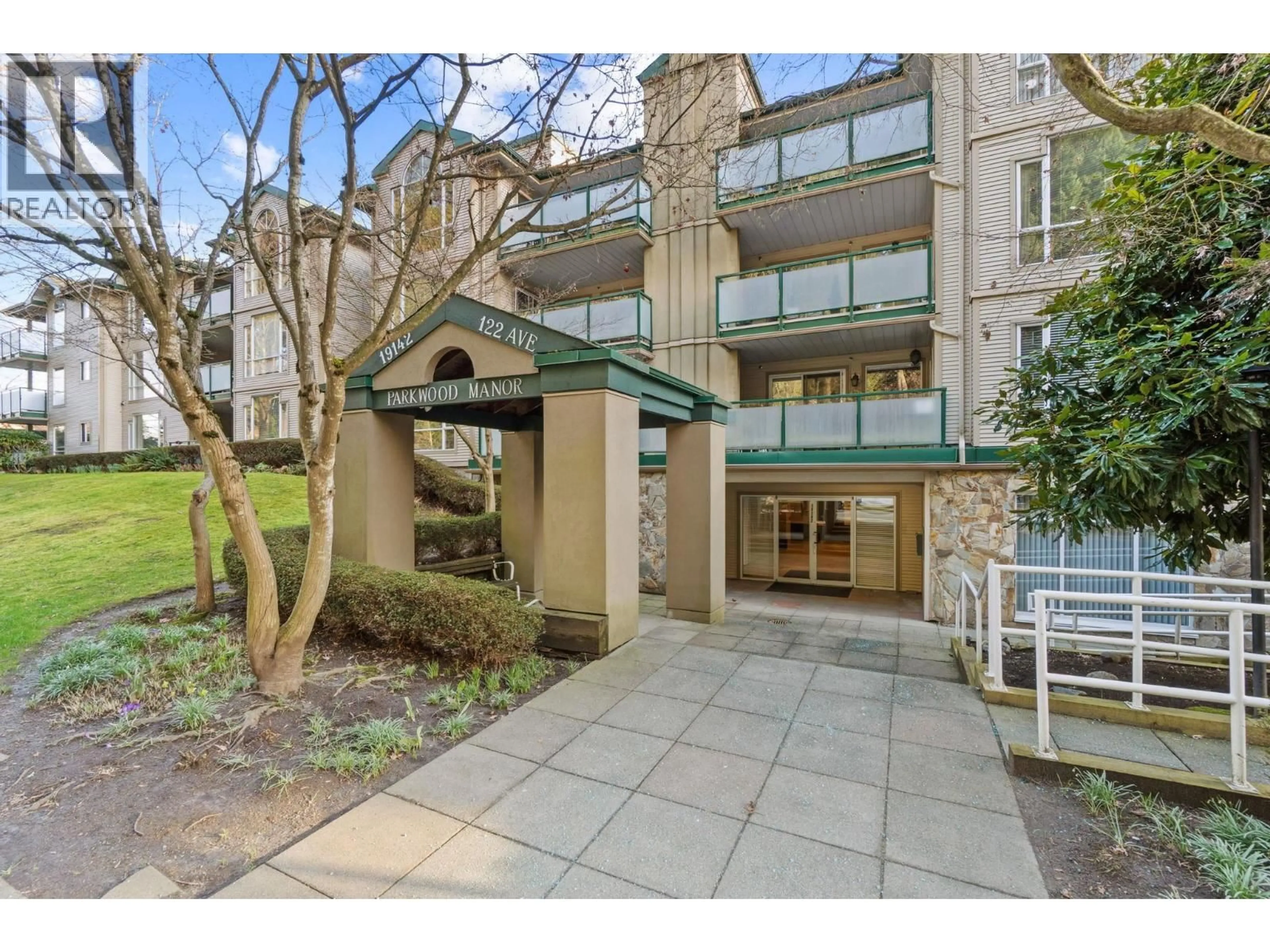 Indoor foyer for 309 - 19142 122 AVENUE, Pitt Meadows British Columbia V3Y2P9