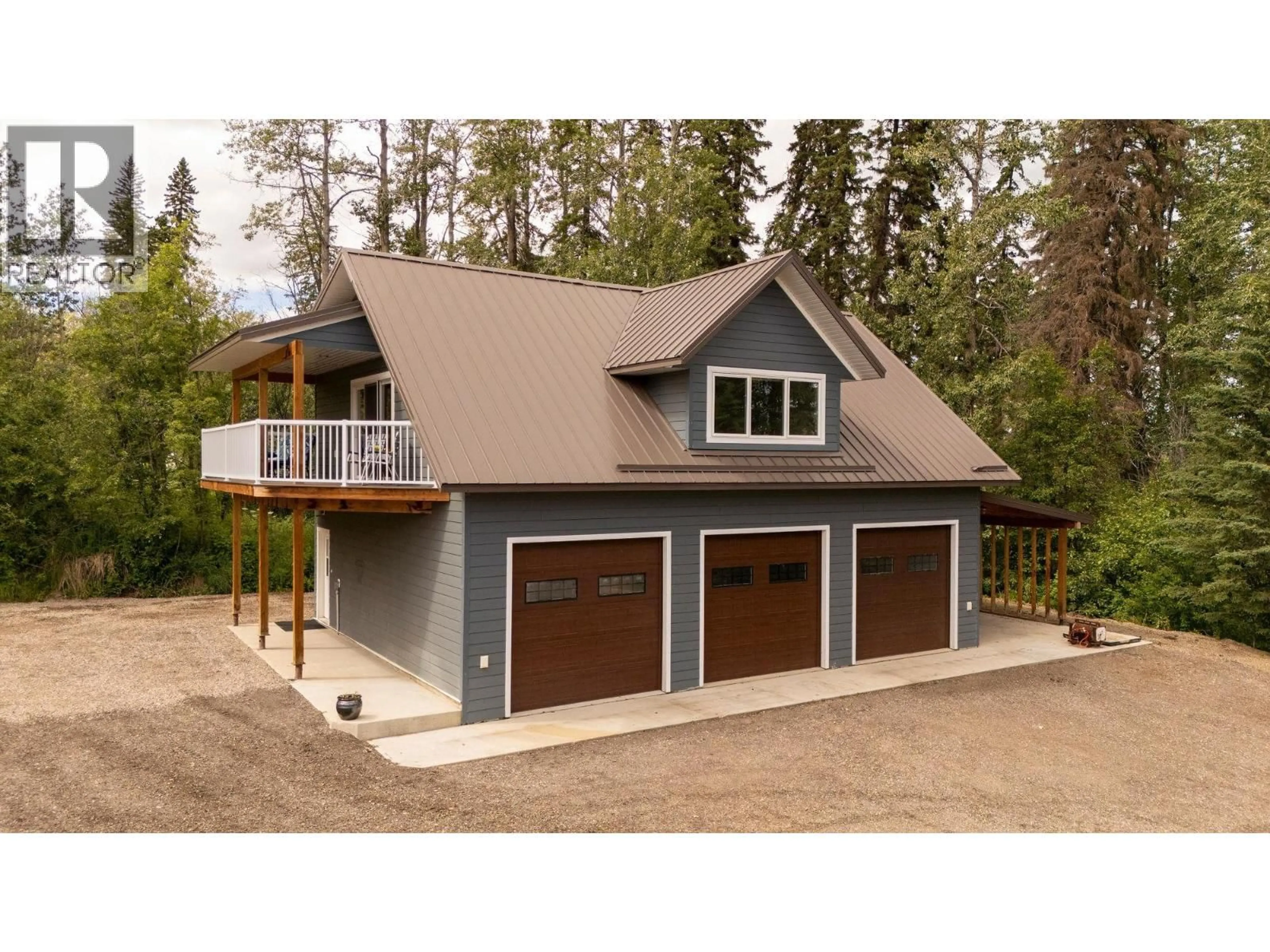 Indoor garage for 13351 TEA CREEK ESTATES ROAD, Charlie Lake British Columbia V0C1H0