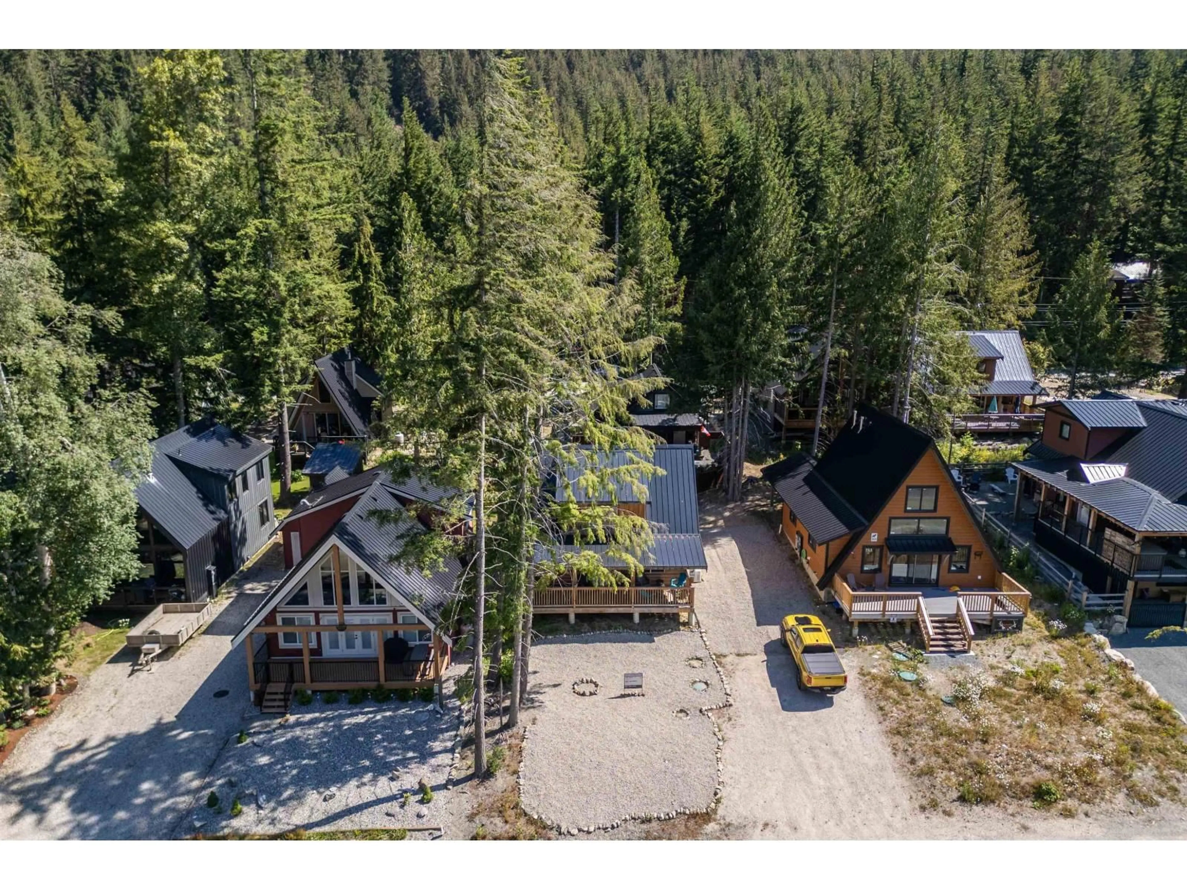 A pic from outside/outdoor area/front of a property/back of a property/a pic from drone, street for HG160 - 71350 OLD HOPE PRINCETON HIGHWAY, Hope British Columbia V0X1L5