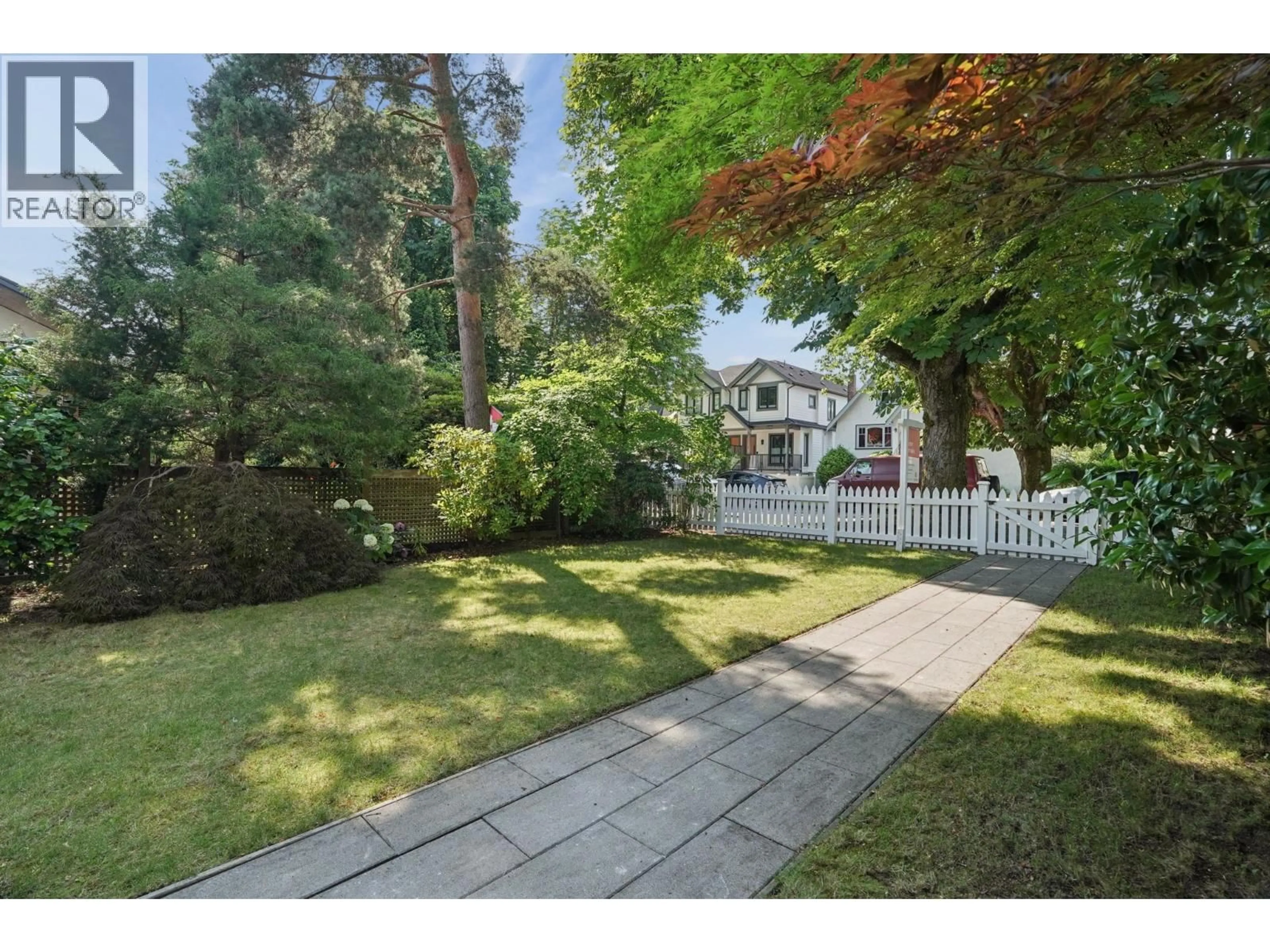 A pic from outside/outdoor area/front of a property/back of a property/a pic from drone, street for 3349 W 14TH AVENUE, Vancouver British Columbia V6R2V9