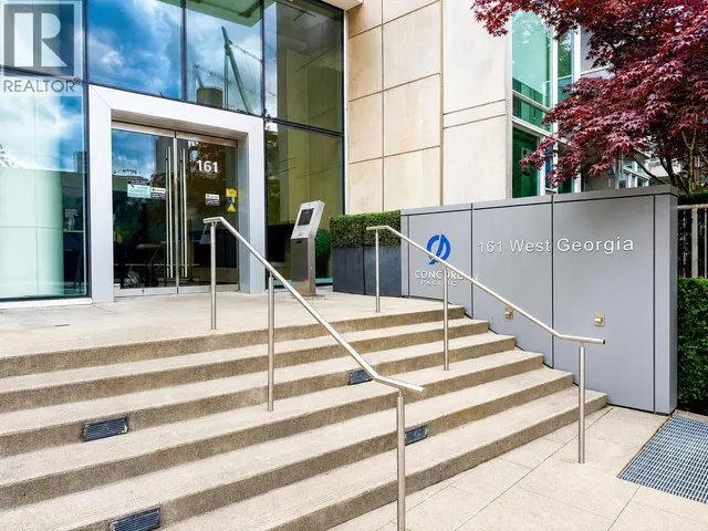 505 - 161 GEORGIA STREET, Vancouver 2