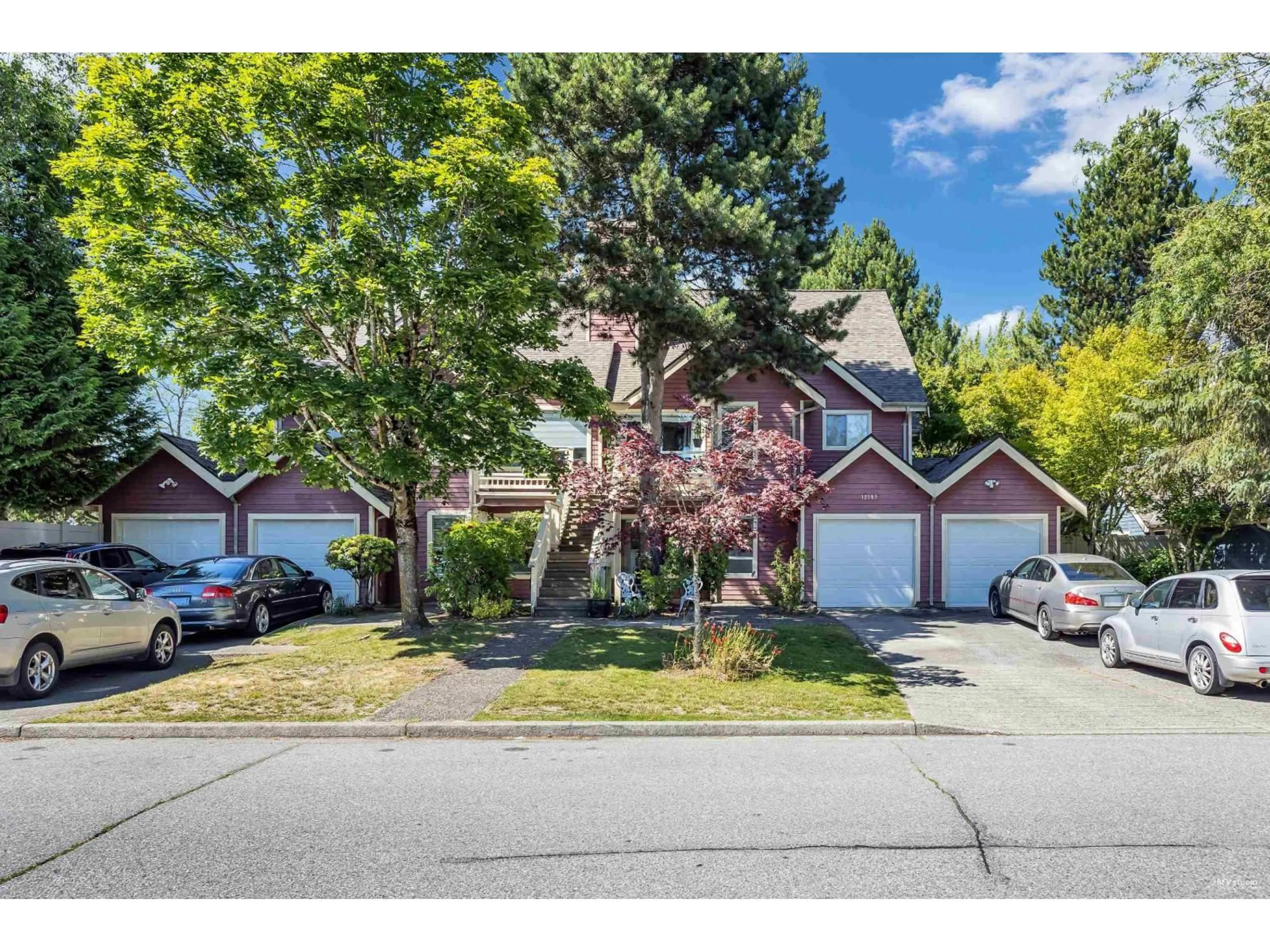 A pic from outside/outdoor area/front of a property/back of a property/a pic from drone, street for 101 - 12109 78 AVENUE, Surrey British Columbia V3W5B6