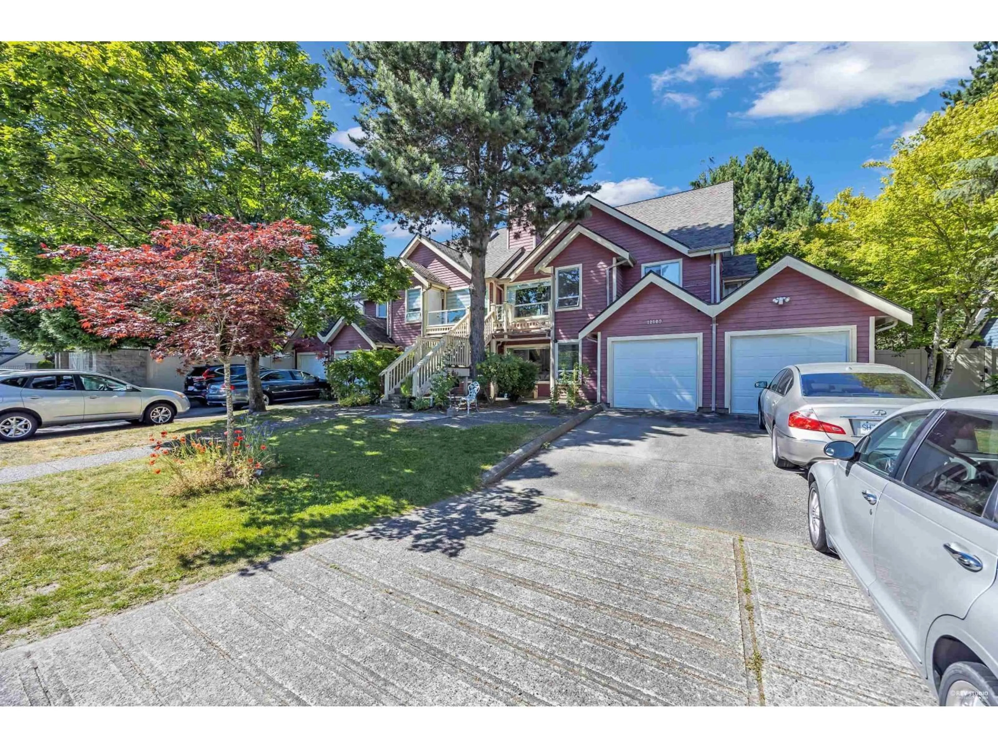 A pic from outside/outdoor area/front of a property/back of a property/a pic from drone, street for 101 - 12109 78 AVENUE, Surrey British Columbia V3W5B6