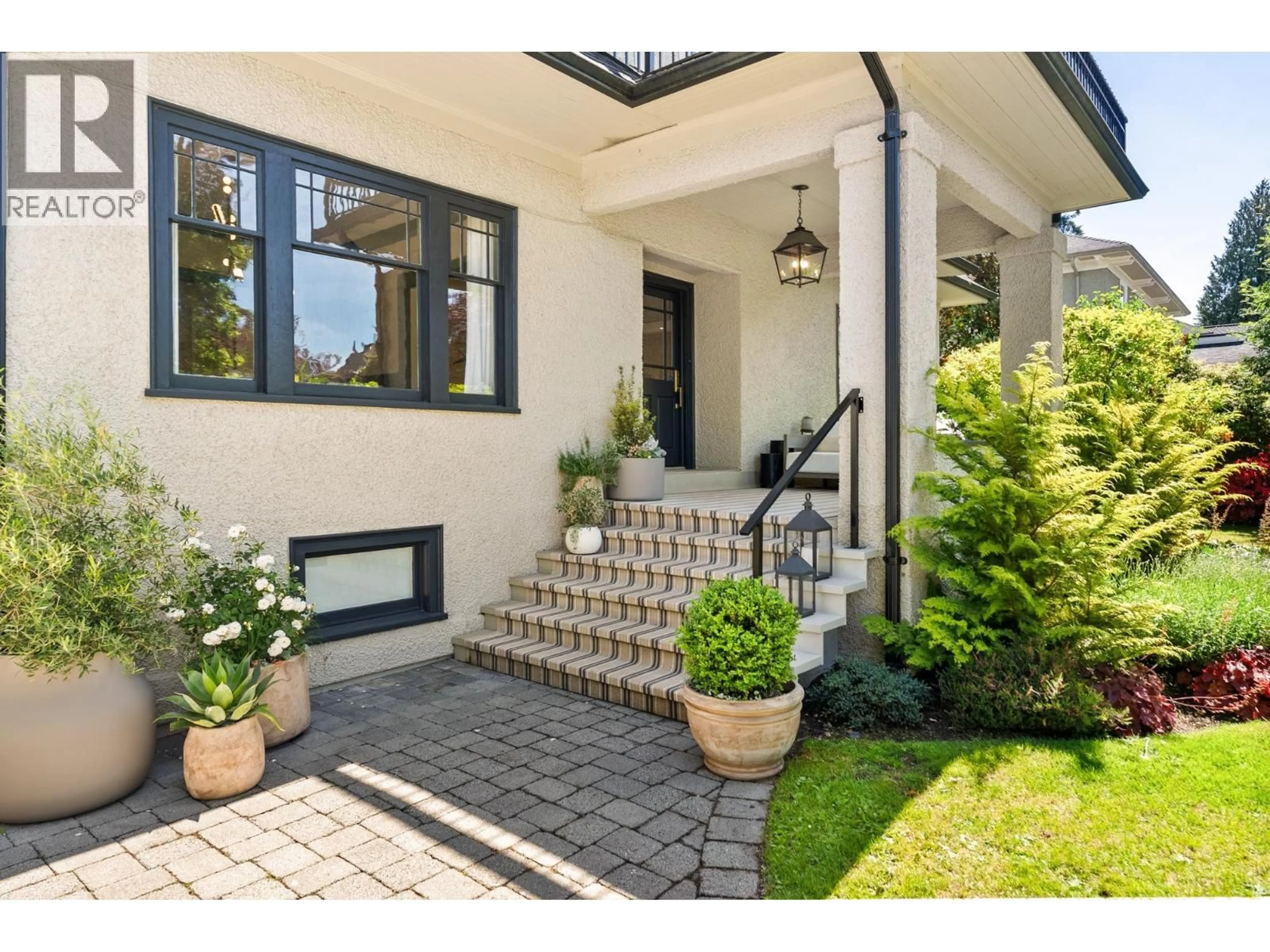 Indoor entryway for 5362 CYPRESS STREET, Vancouver British Columbia V6M3R4