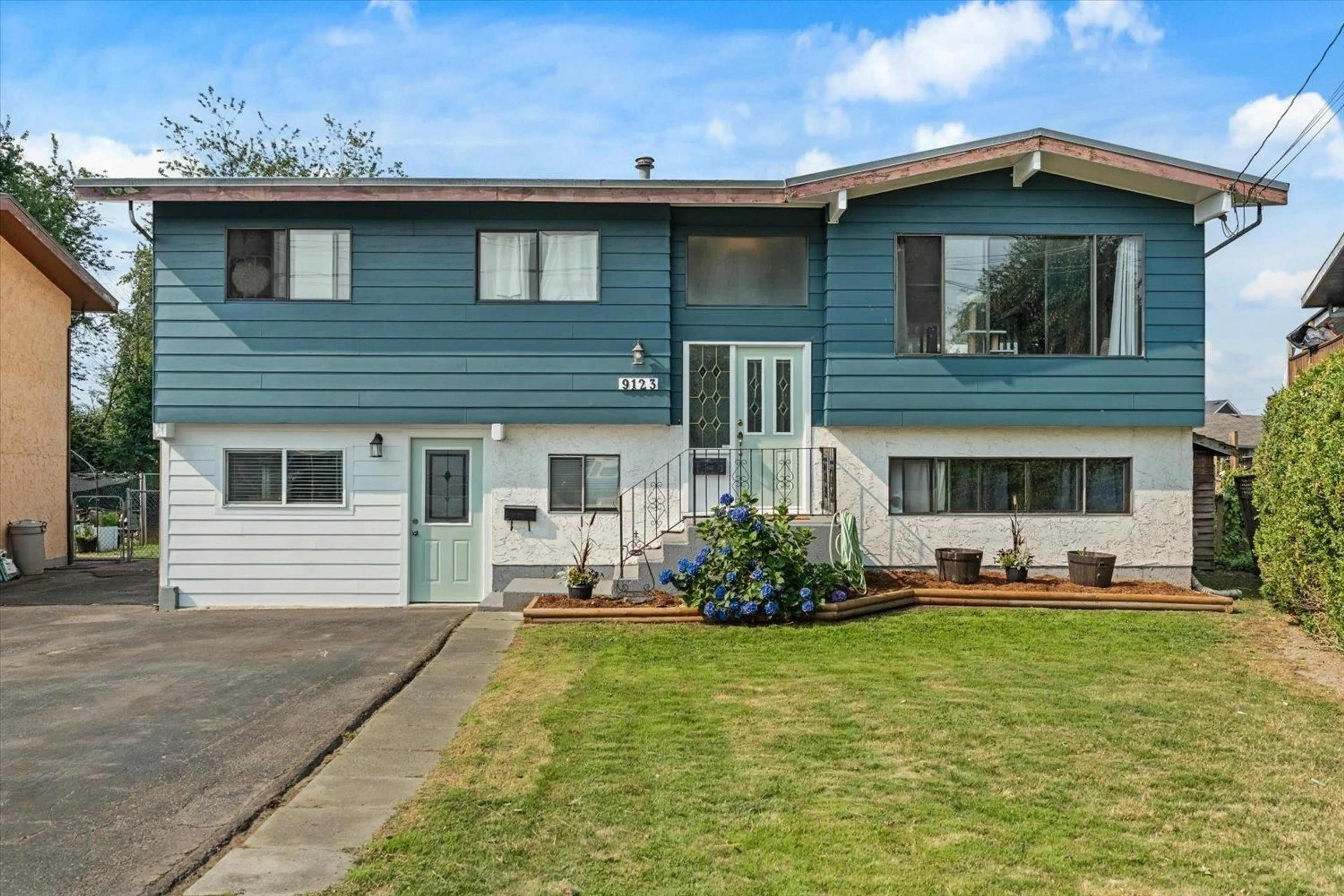 Home with vinyl exterior material, street for 9123 ARMITAGE STREET, Chilliwack British Columbia V2P6R6