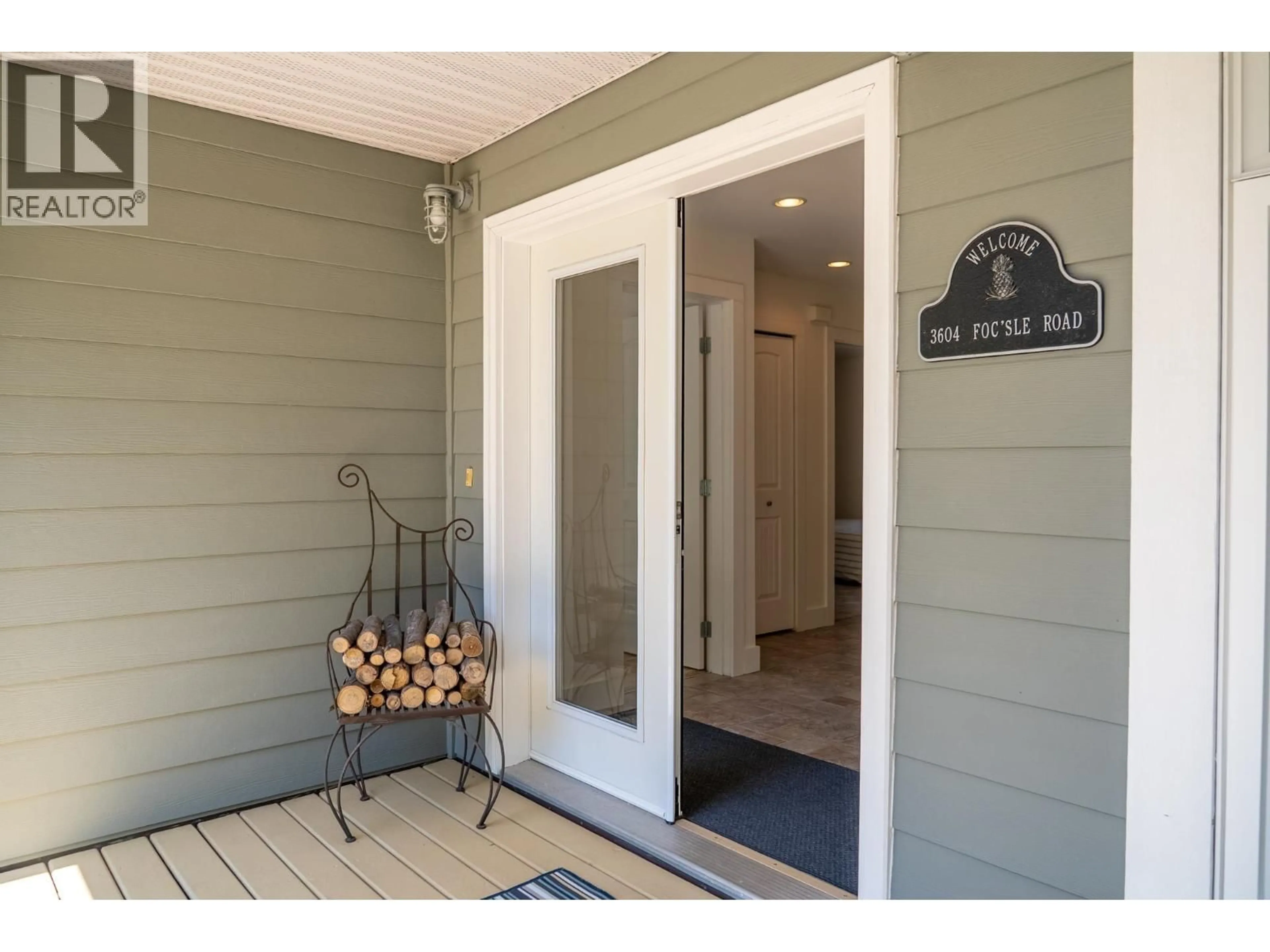 Indoor entryway for 3604 FOC'SLE ROAD, Pender Island British Columbia V0N2M0