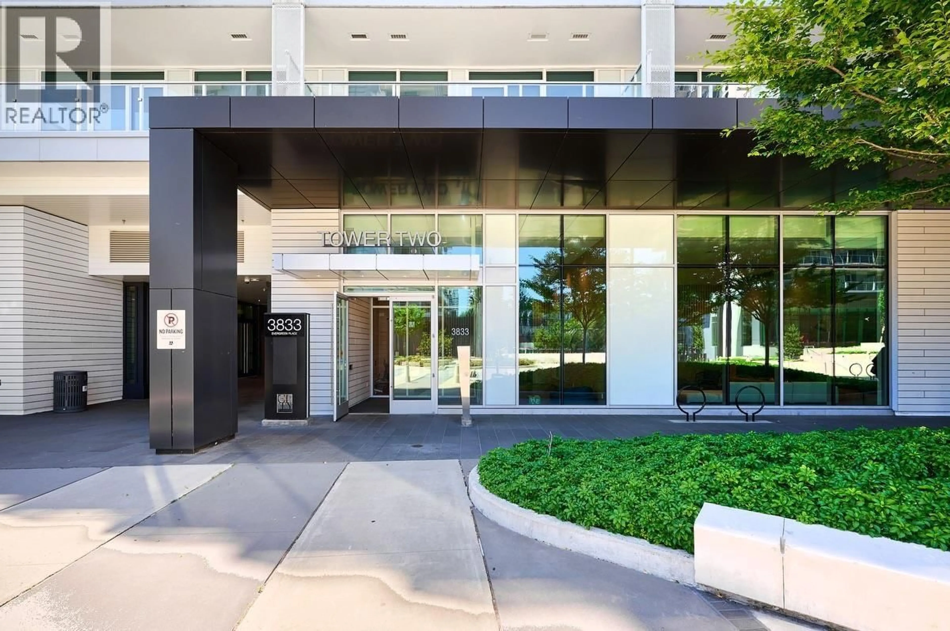 Indoor foyer for 3302 - 3833 EVERGREEN PLACE, Burnaby British Columbia V3J0M2