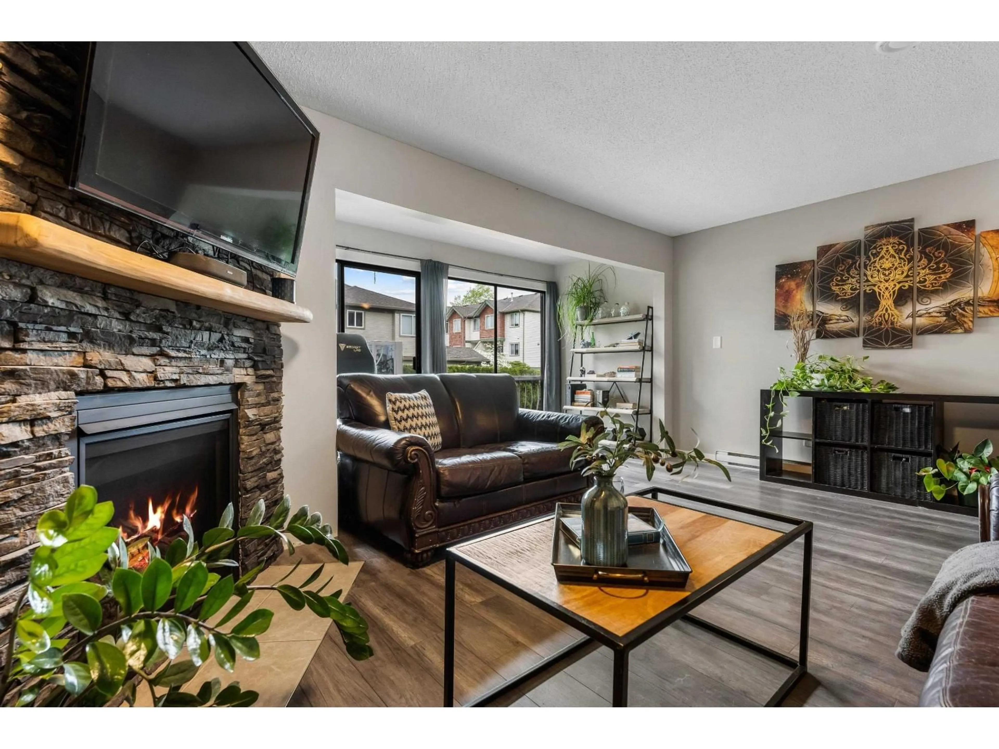 Living room with furniture, unknown for 7 - 9446 HAZEL STREET, Chilliwack British Columbia V2P5N1