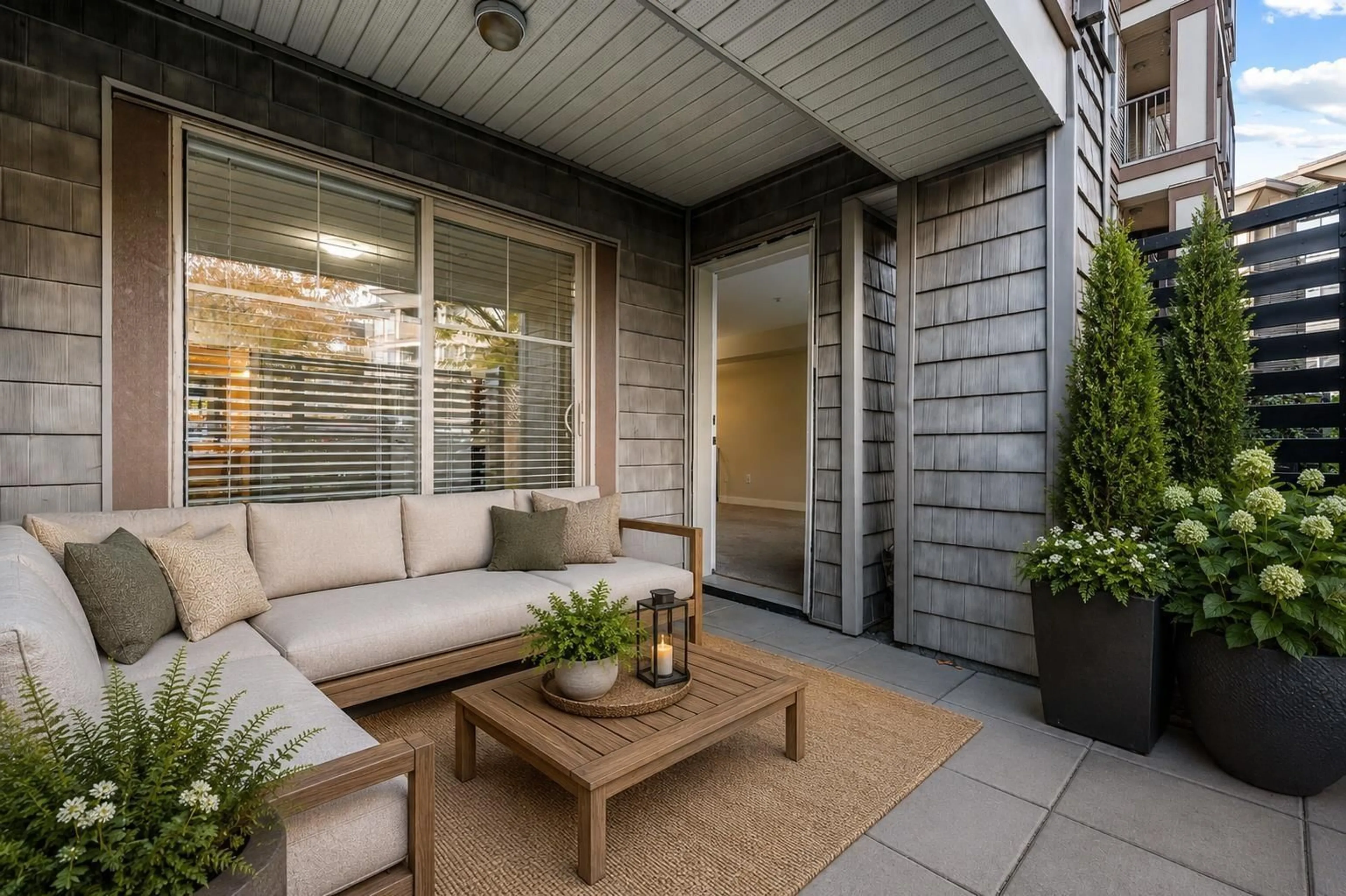 Patio, street for 113 - 45555 YALE ROAD, Chilliwack British Columbia V2P0A9