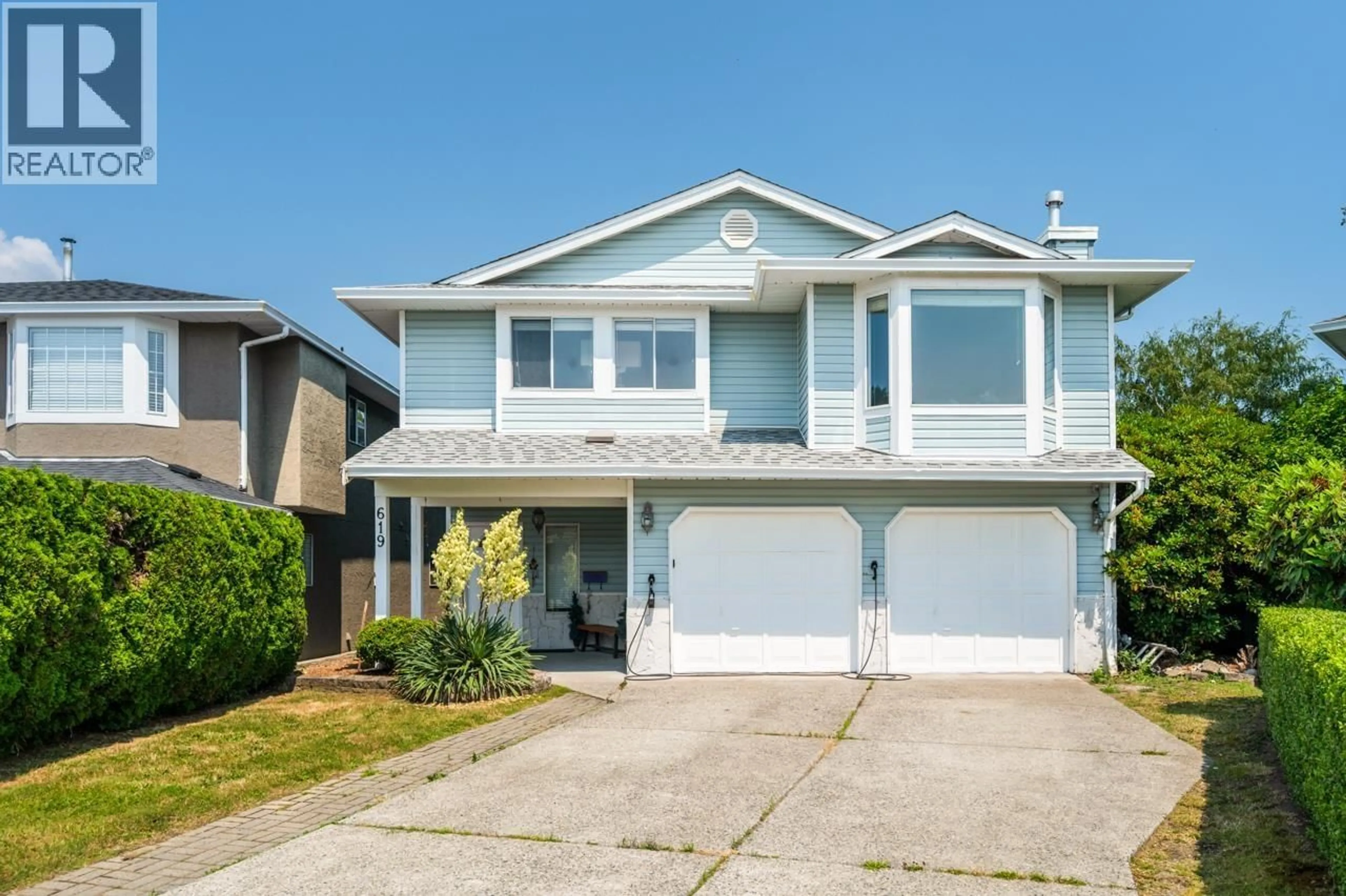 Home with vinyl exterior material, street for 619 SWANSON PLACE, Port Coquitlam British Columbia V3B7M2