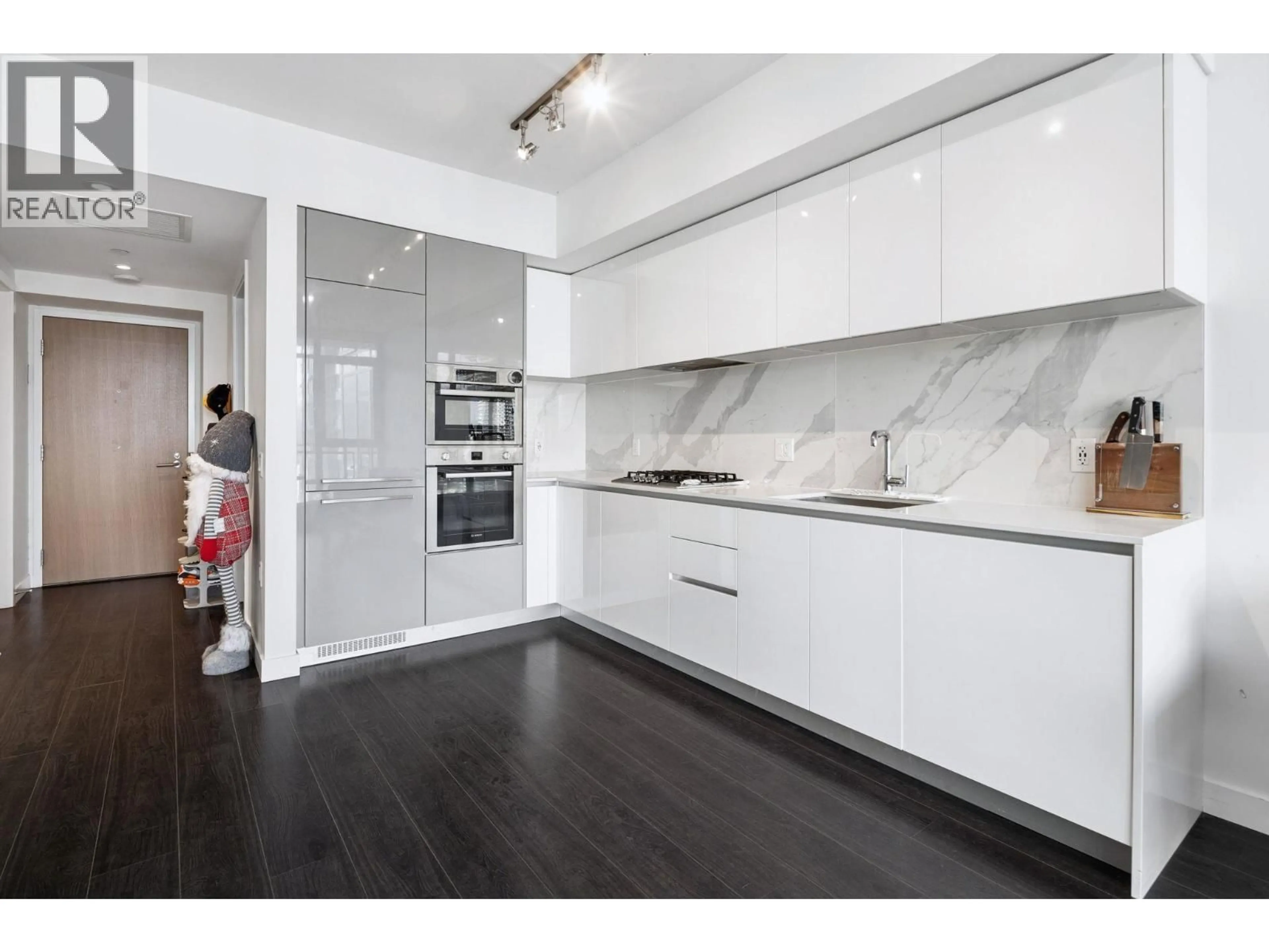 Unknown for 2903 - 2085 SKYLINE COURT, Burnaby British Columbia V5C0M6