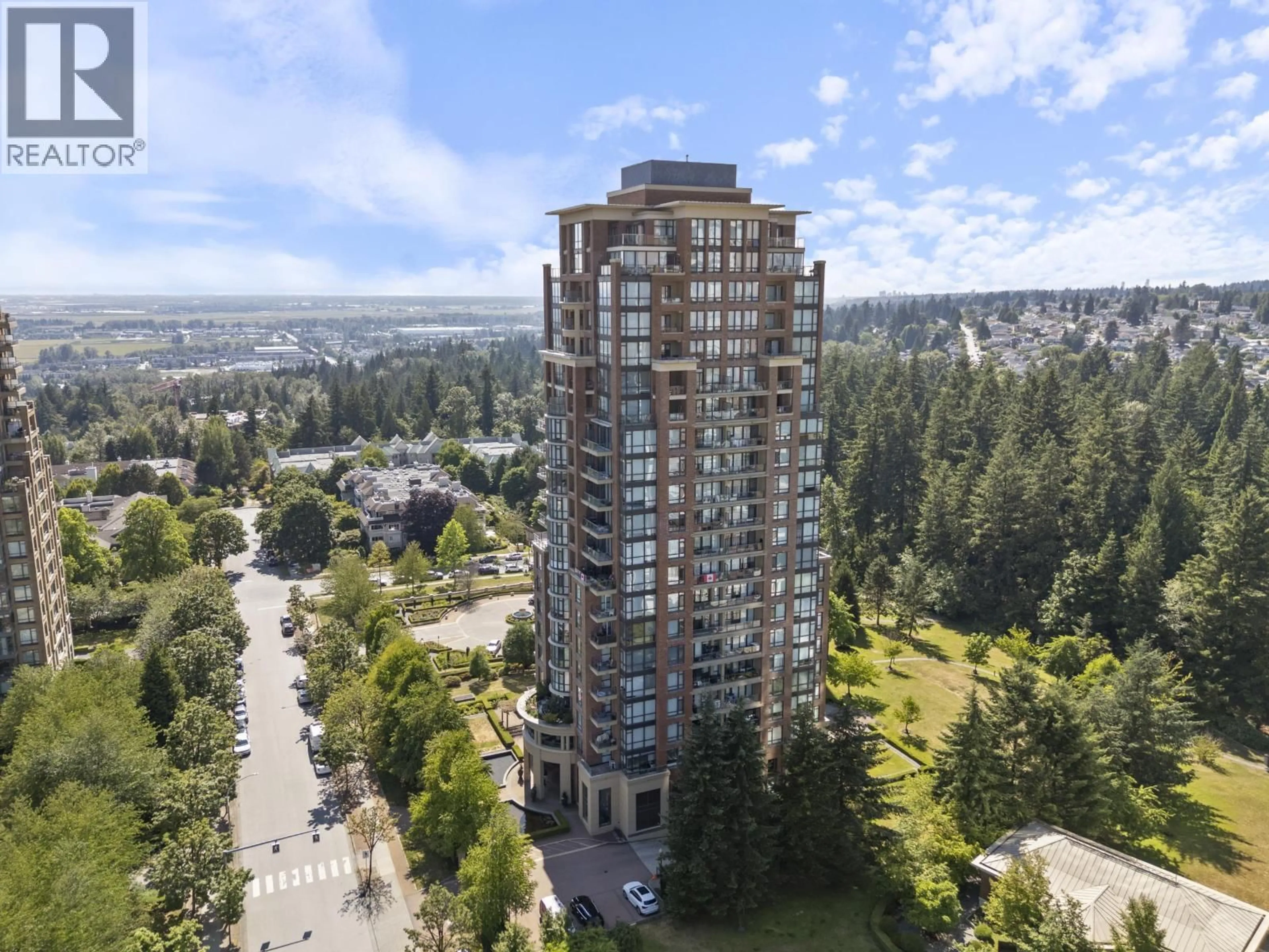 A pic from outside/outdoor area/front of a property/back of a property/a pic from drone, unknown for 605 - 6833 STATION HILL DRIVE, Burnaby British Columbia V3N5E1