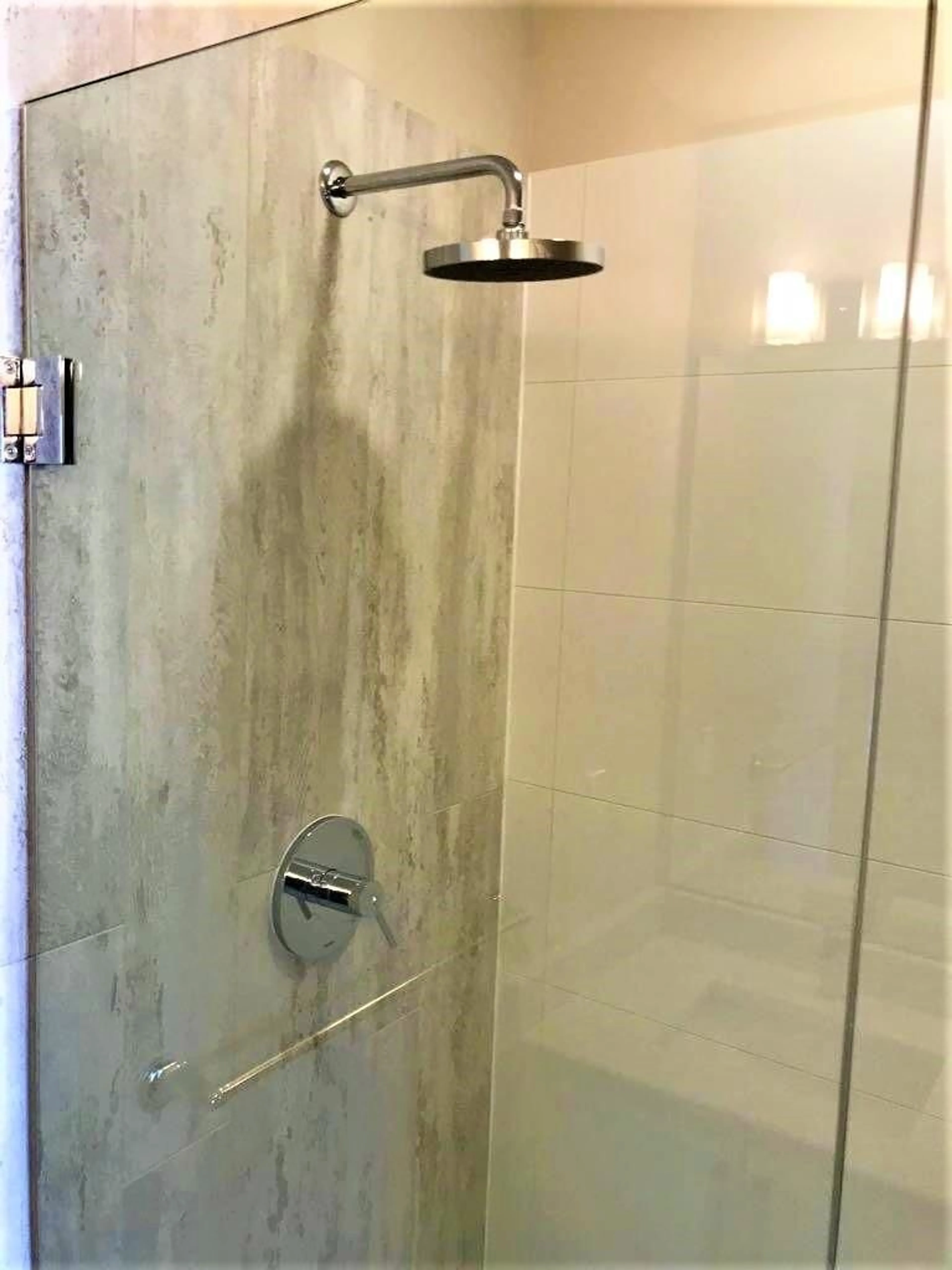 Contemporary bathroom, ceramic/tile floor for 46 - 20498 82 AVENUE, Langley British Columbia V2Y0V1