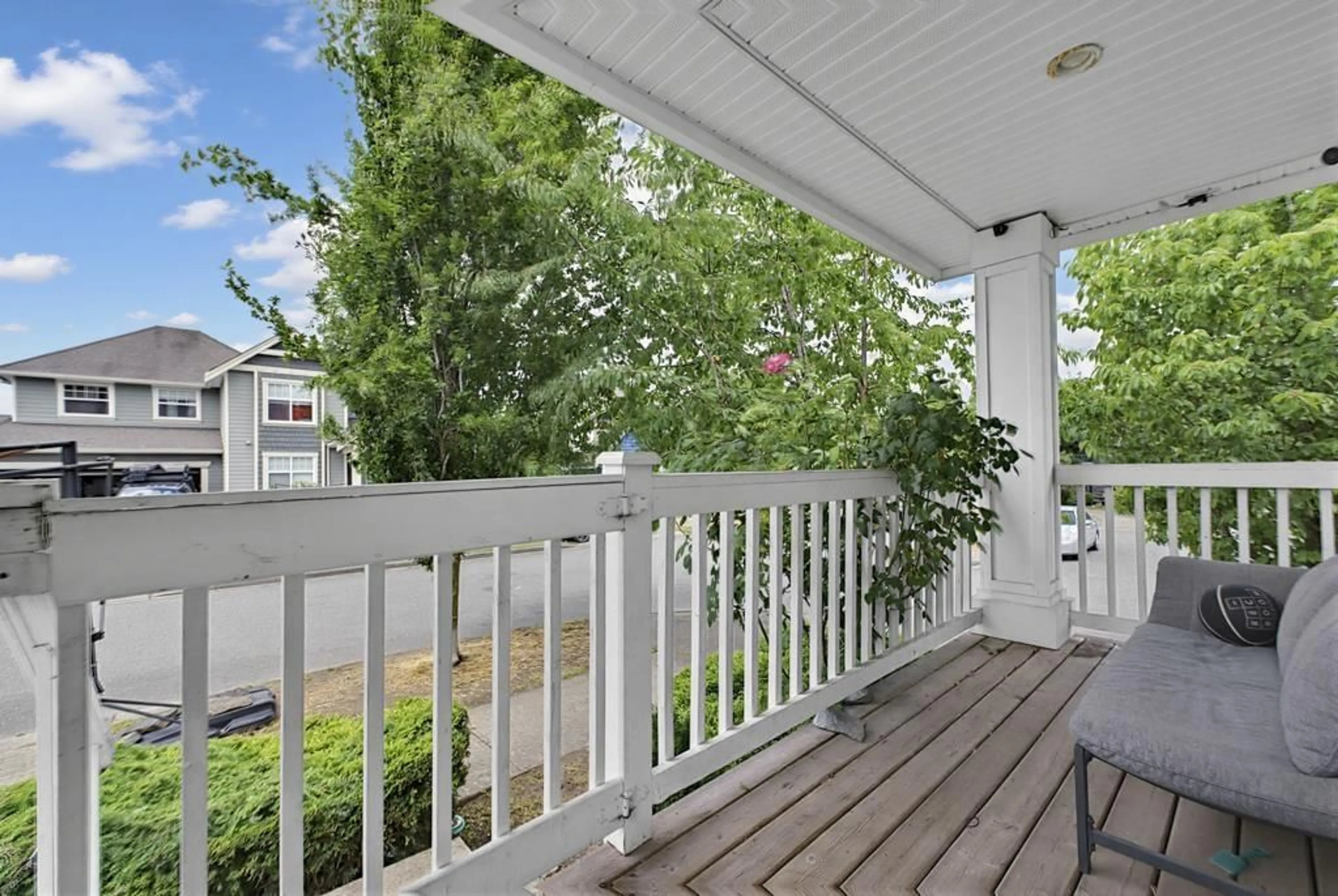 Patio, street for 7088 179A STREET, Surrey British Columbia V3S7C7