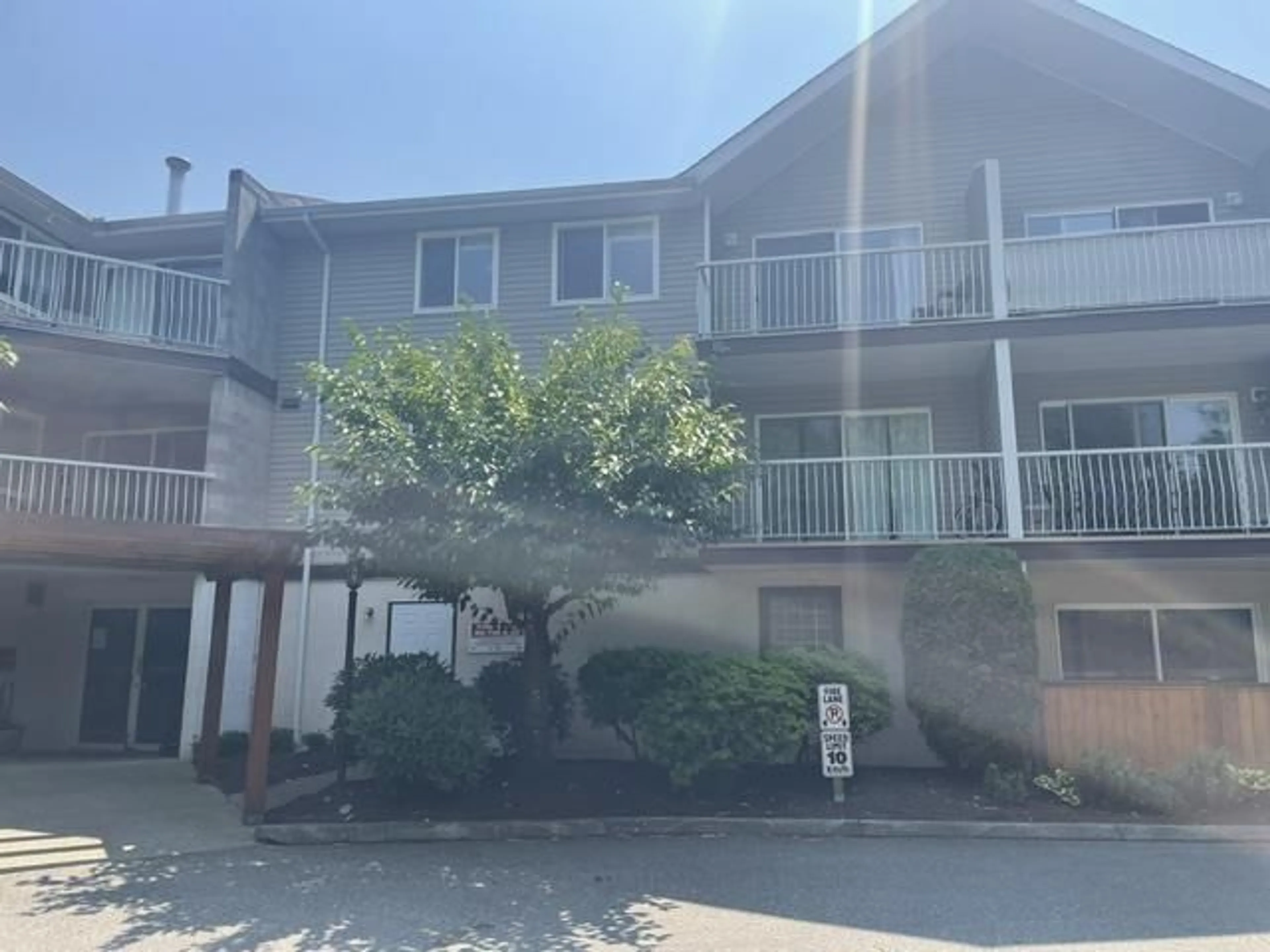 Unknown for 306 - 45222 WATSON ROAD, Chilliwack British Columbia V2R3J4