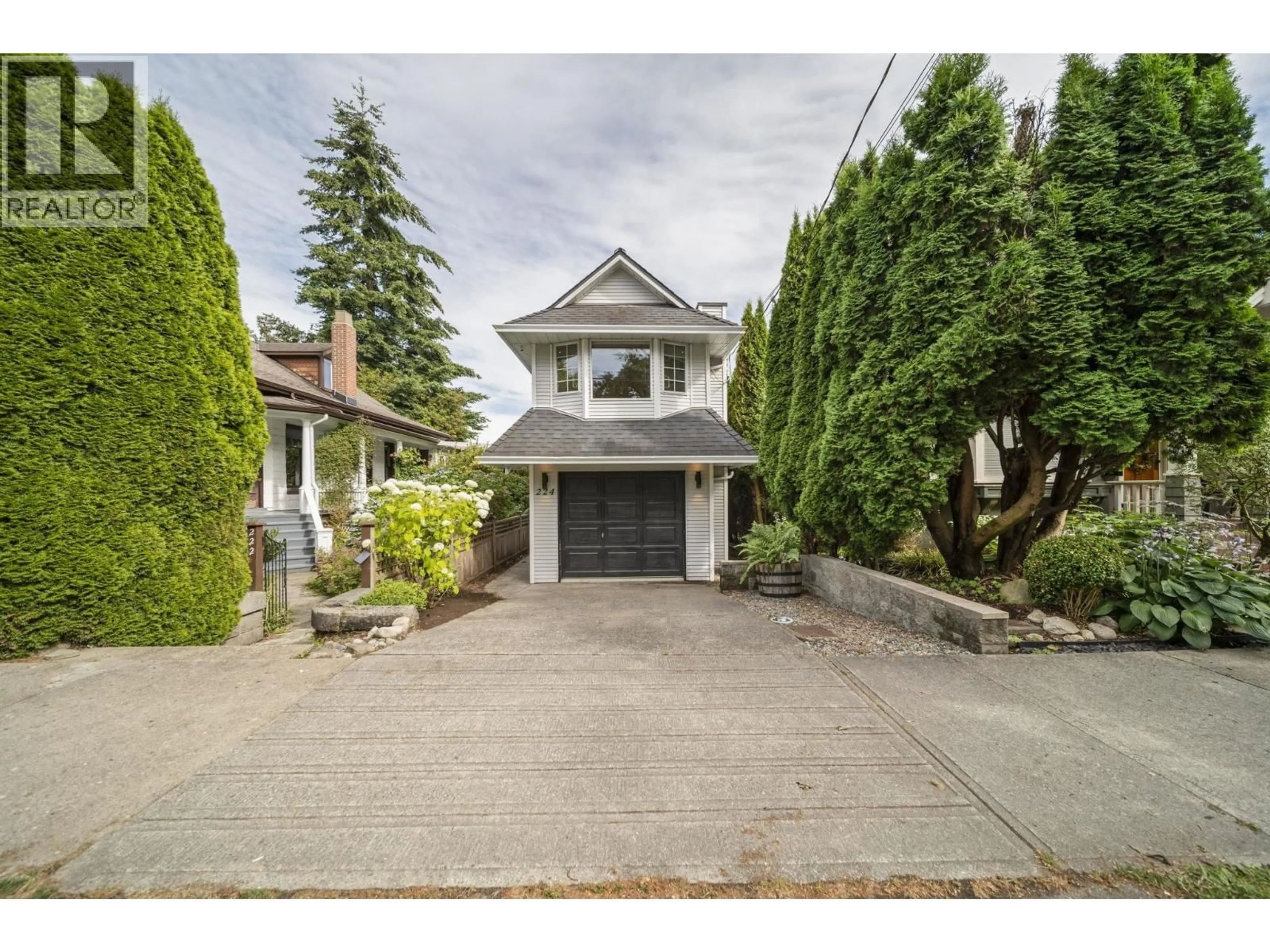 Unknown for 224 FOURTH AVENUE, New Westminster British Columbia V3L1N7