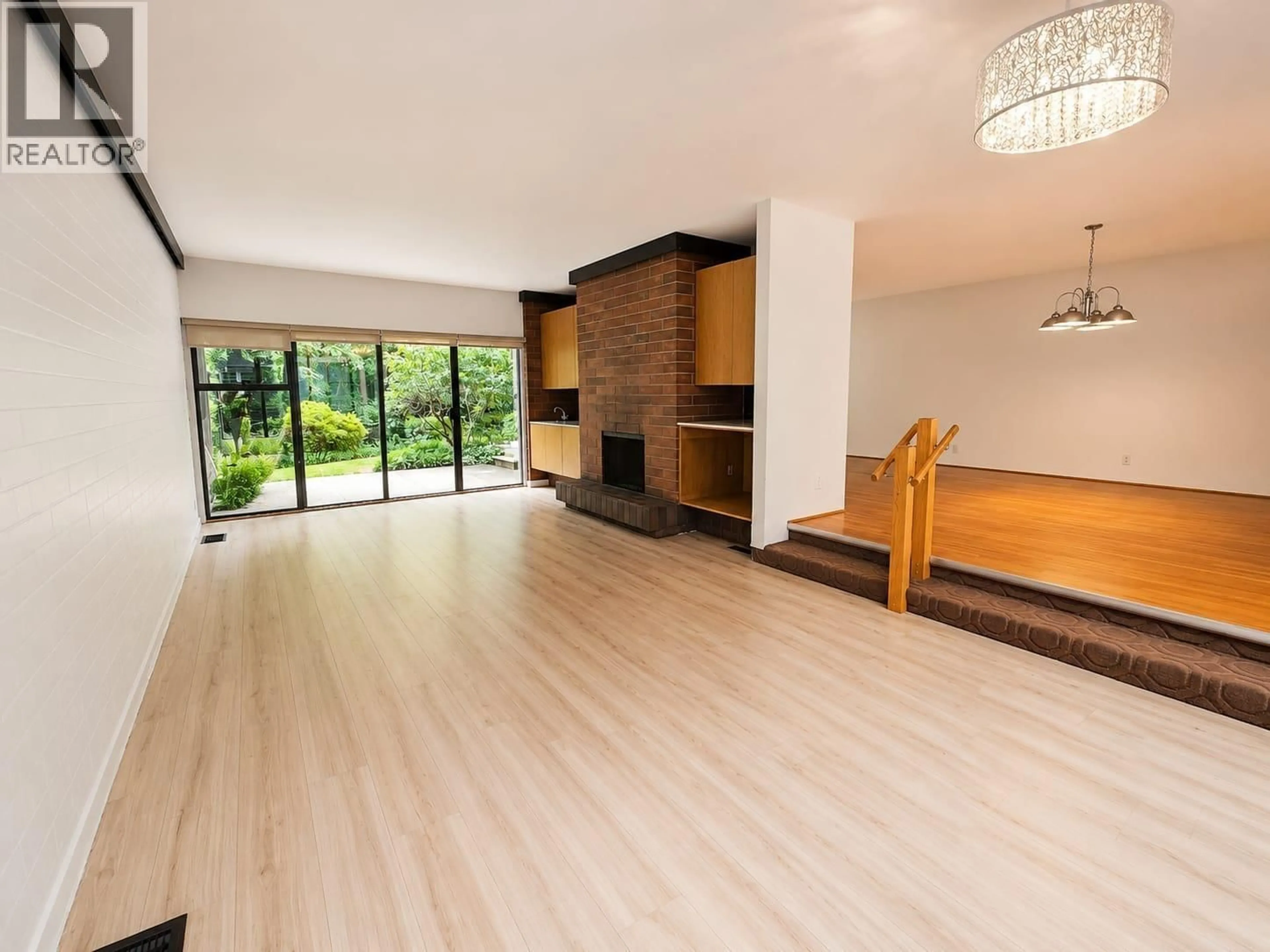 Unknown for 406 GREENSBORO PLACE, Vancouver British Columbia V5X4M4