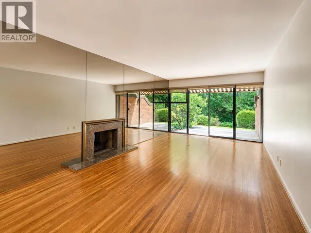 406 GREENSBORO PLACE, Vancouver 3
