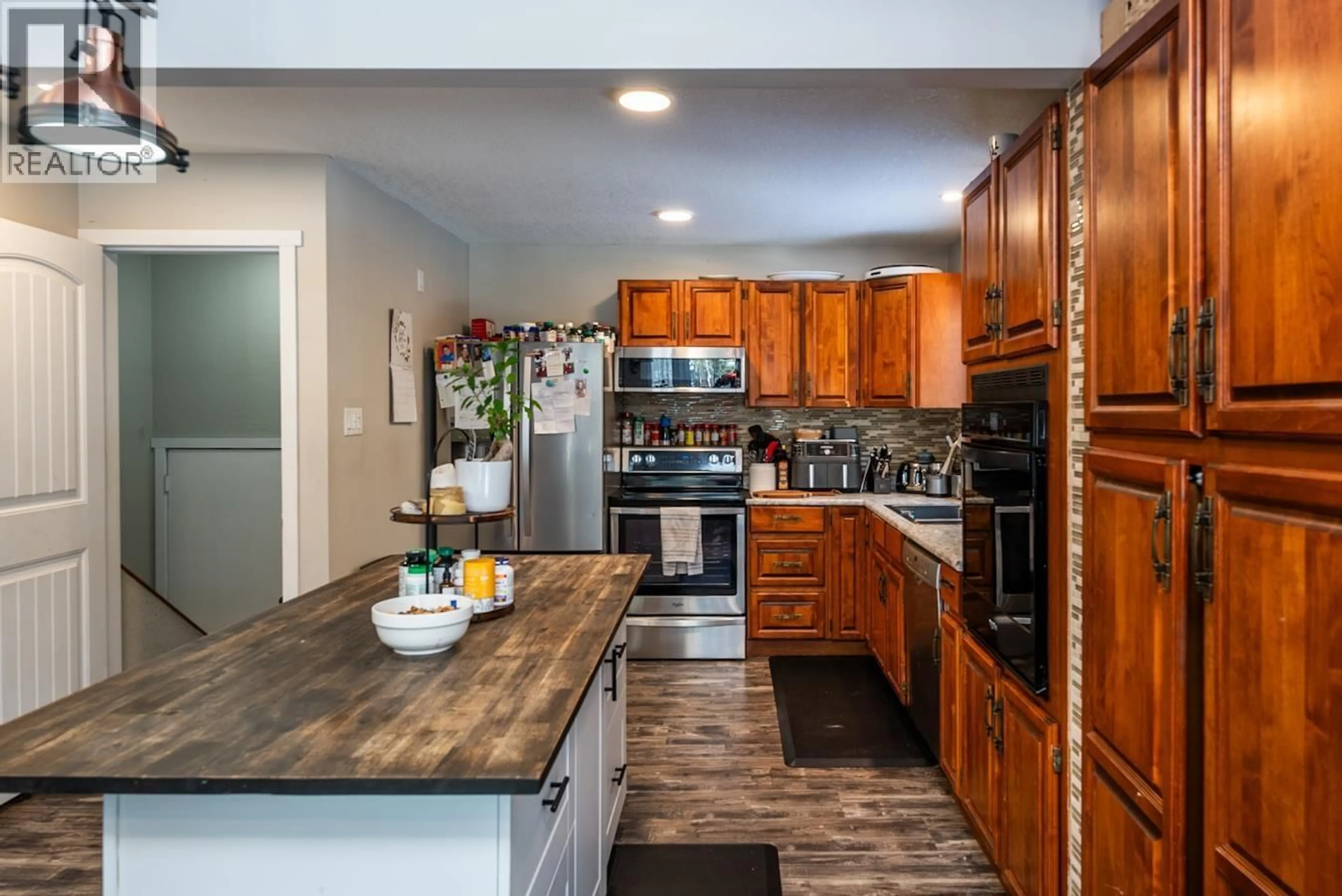Open concept kitchen, unknown for 2430 PROGRESS ROAD, Prince George British Columbia V2K5S1