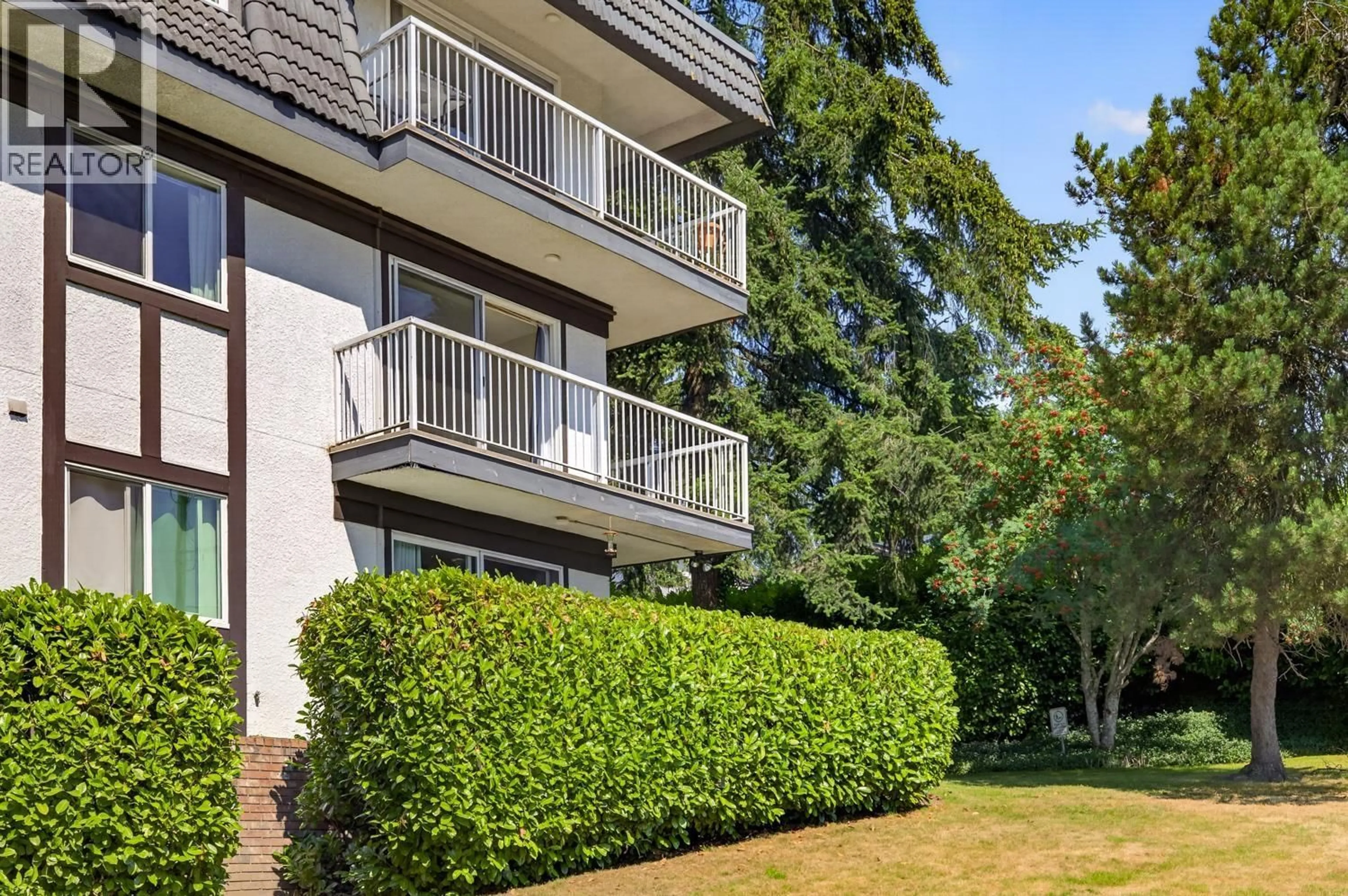 Patio, unknown for 412 - 371 ELLESMERE AVENUE, Burnaby British Columbia V5B3T1