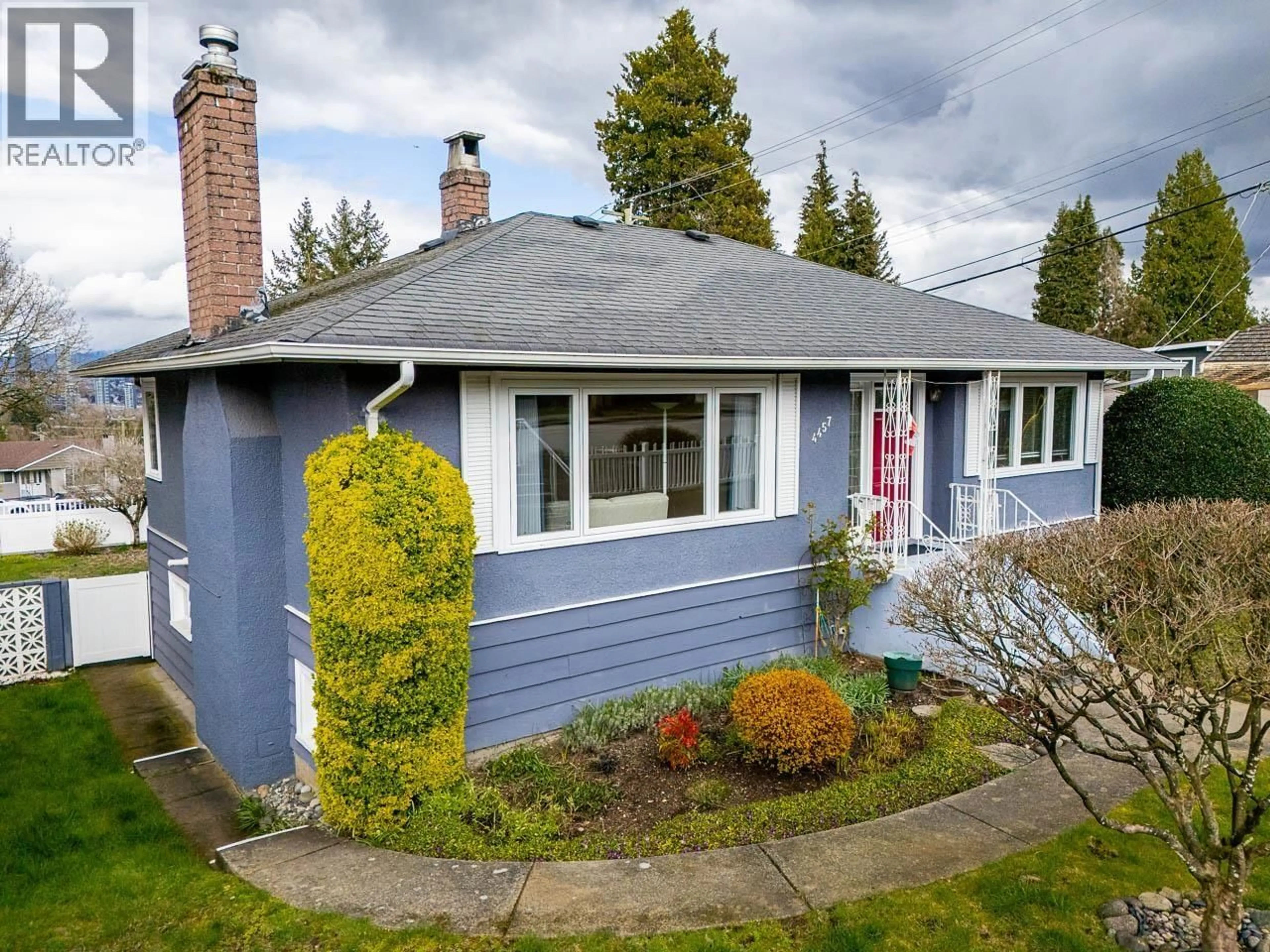 Home with vinyl exterior material, street for 4457 BURKE STREET, Burnaby British Columbia V5H1C1