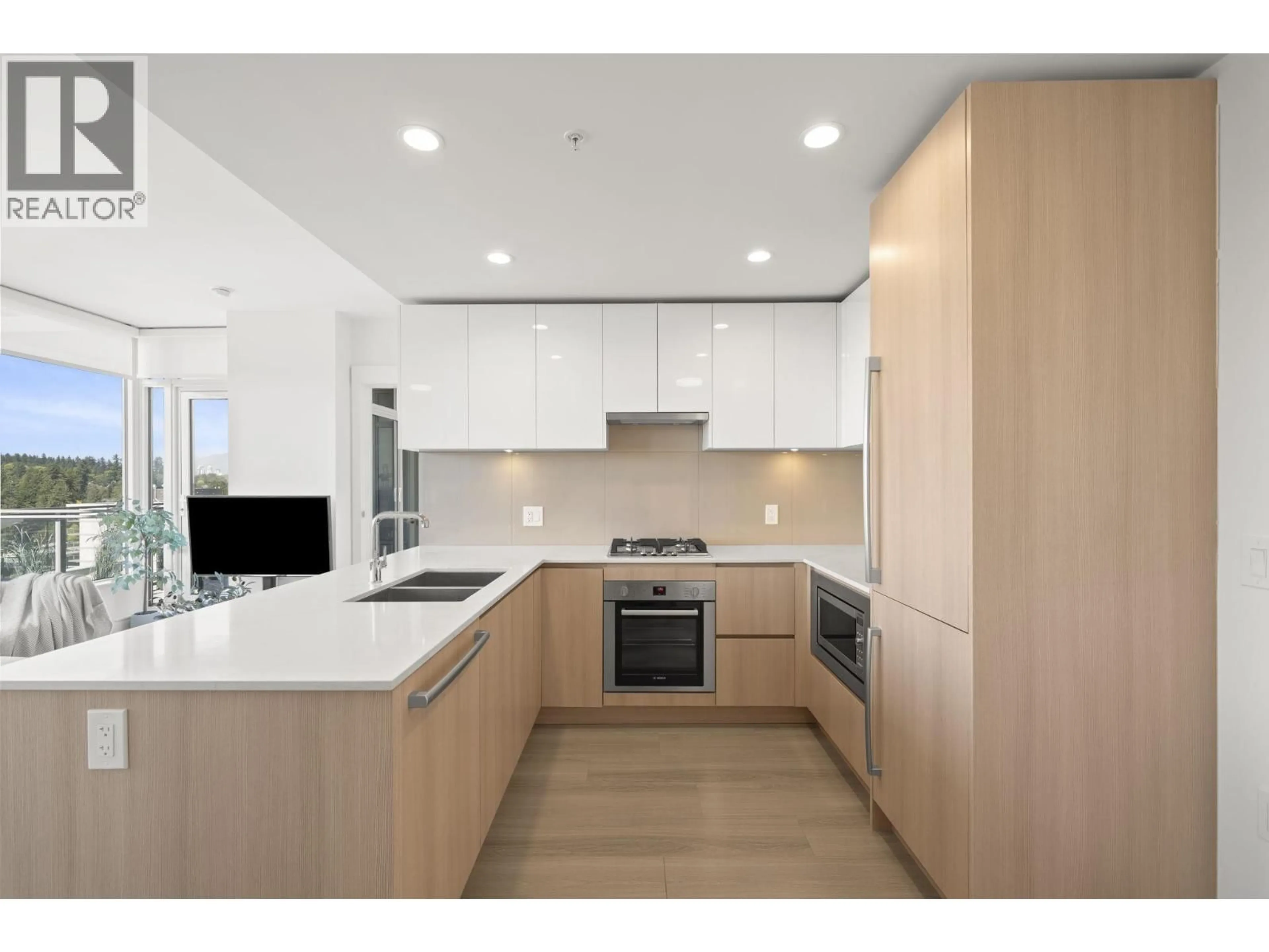 Contemporary kitchen, unknown for 2402 - 618 CARNARVON STREET, New Westminster British Columbia V3M0N9