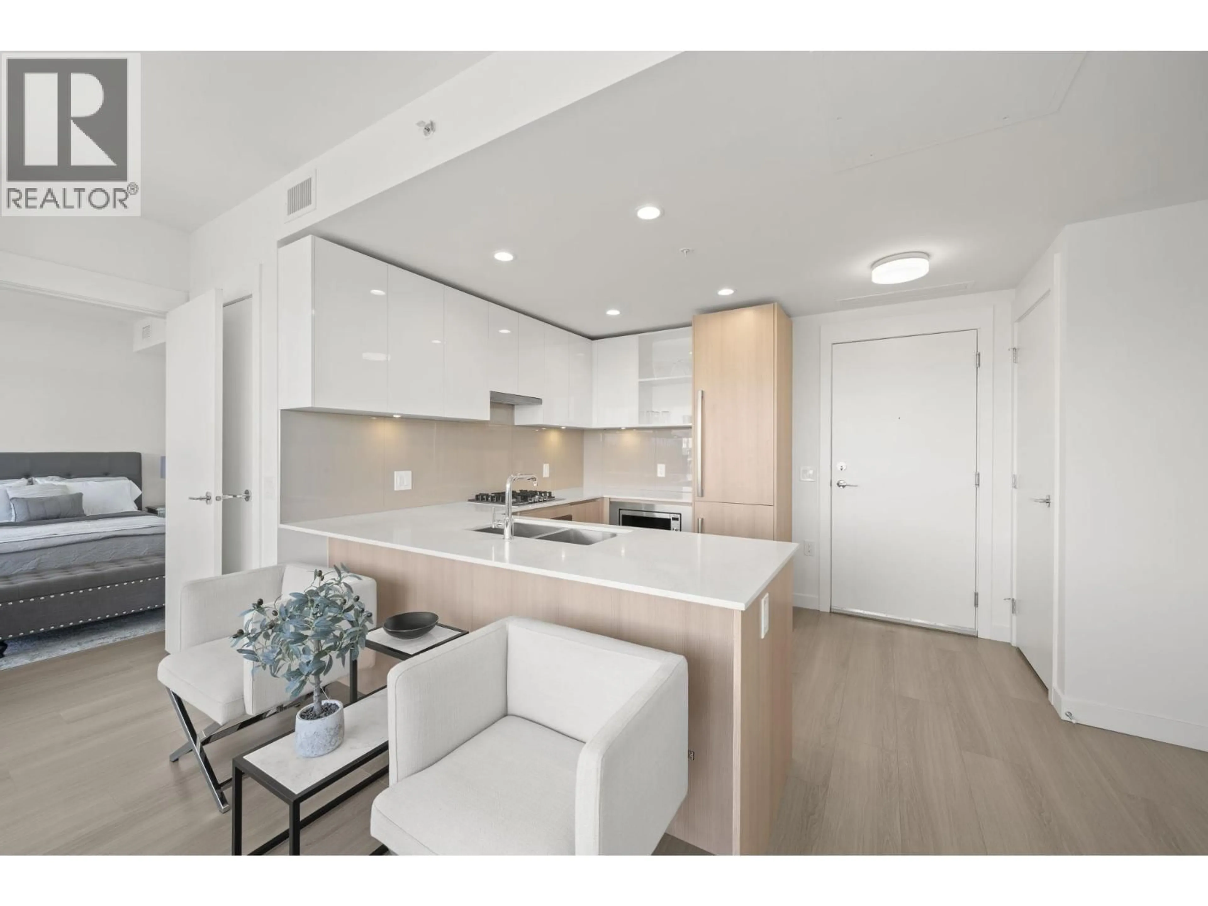 Open concept kitchen, unknown for 2402 - 618 CARNARVON STREET, New Westminster British Columbia V3M0N9