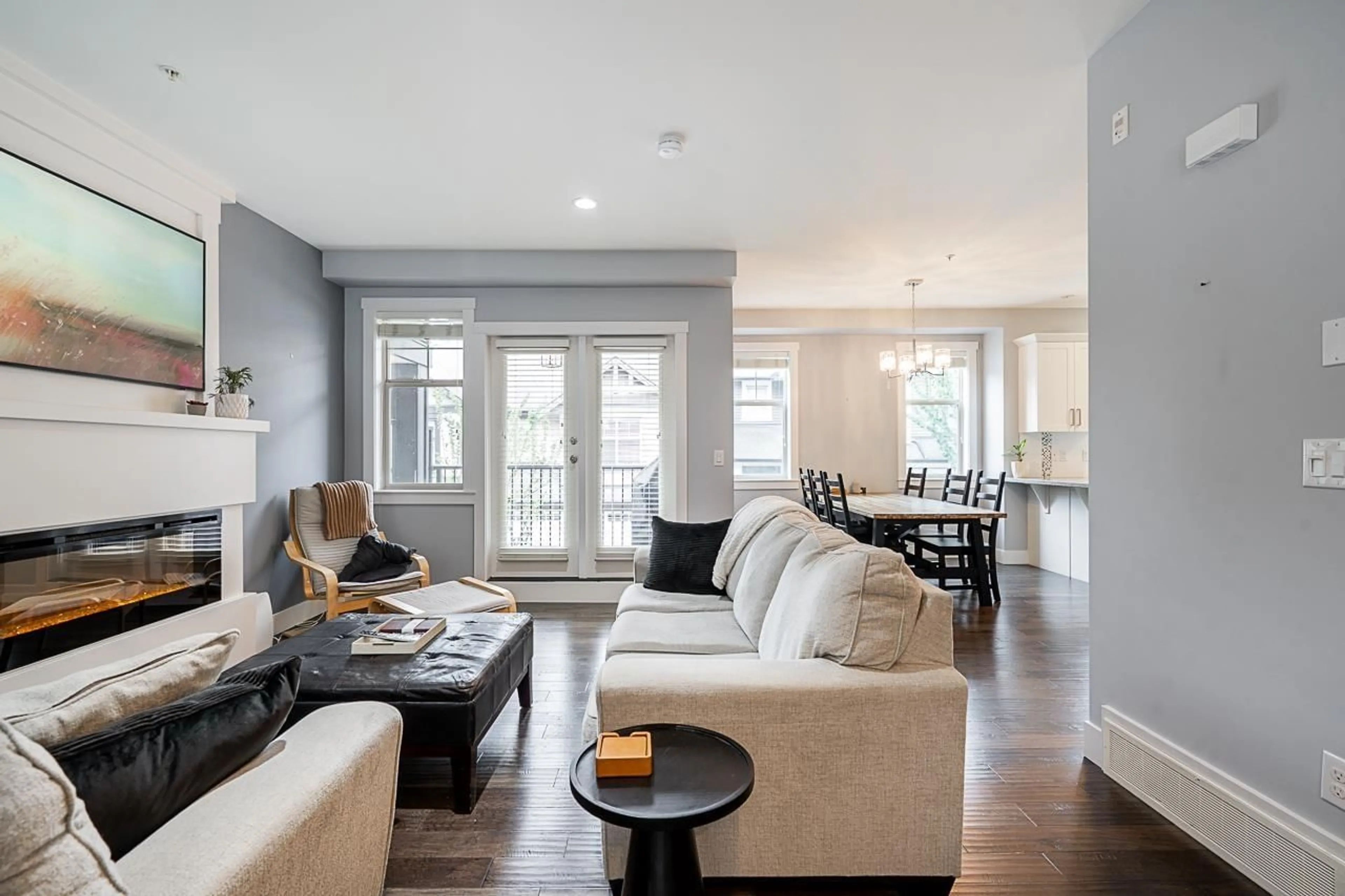 Living room with furniture, unknown for 12 - 35298 MARSHALL ROAD, Abbotsford British Columbia V3G0E2