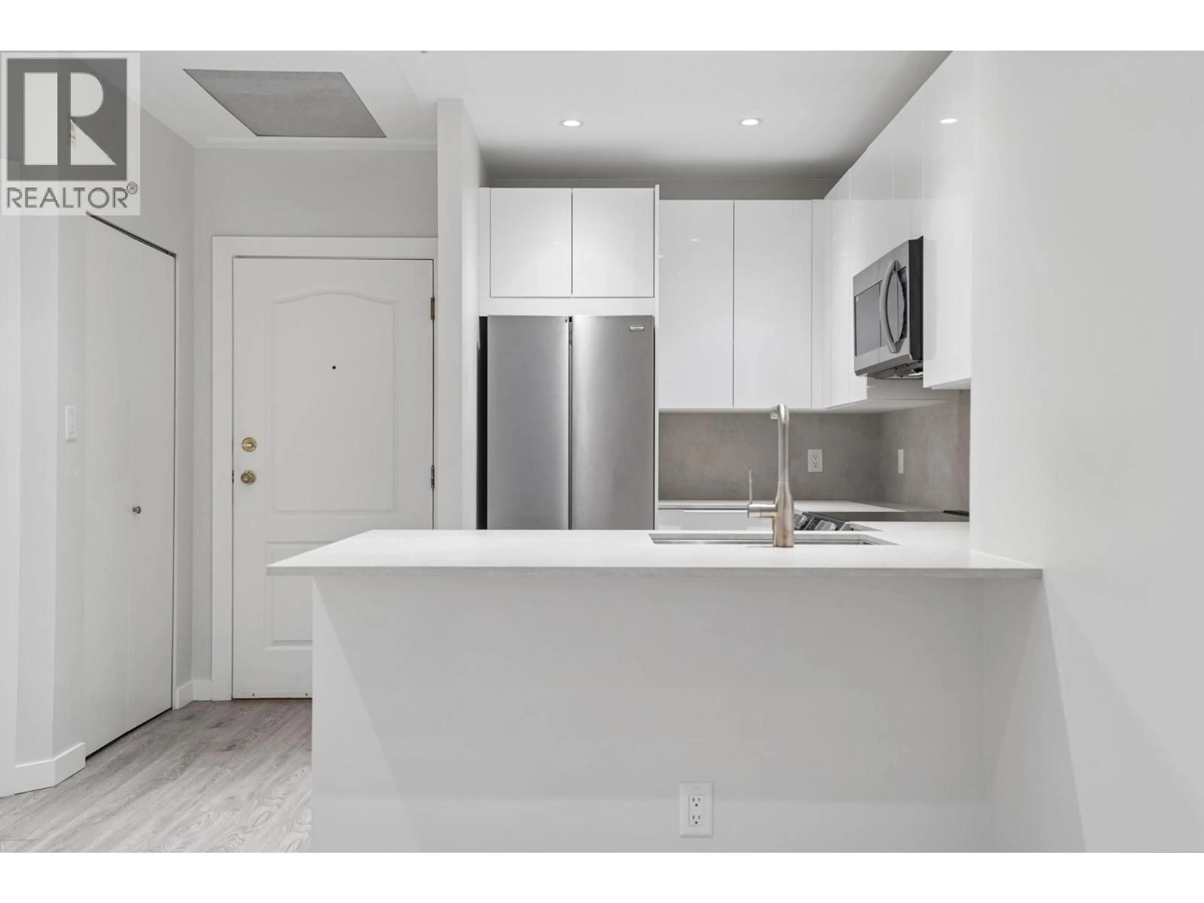 Standard kitchen, unknown for 410 - 1177 HORNBY STREET, Vancouver British Columbia V6Z2E9