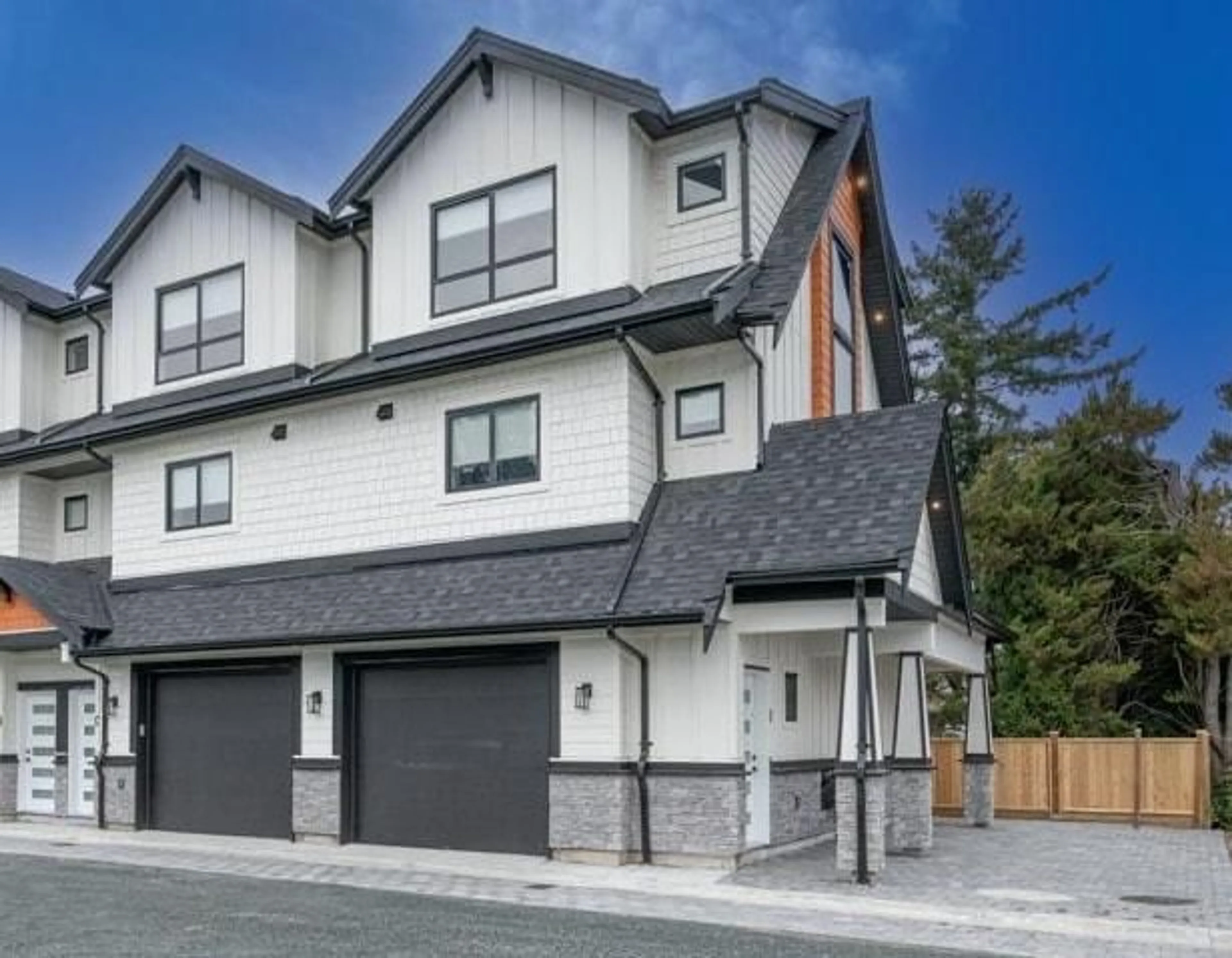 Home with vinyl exterior material, street for D - 7533 WREN STREET, Mission British Columbia V2V3C1