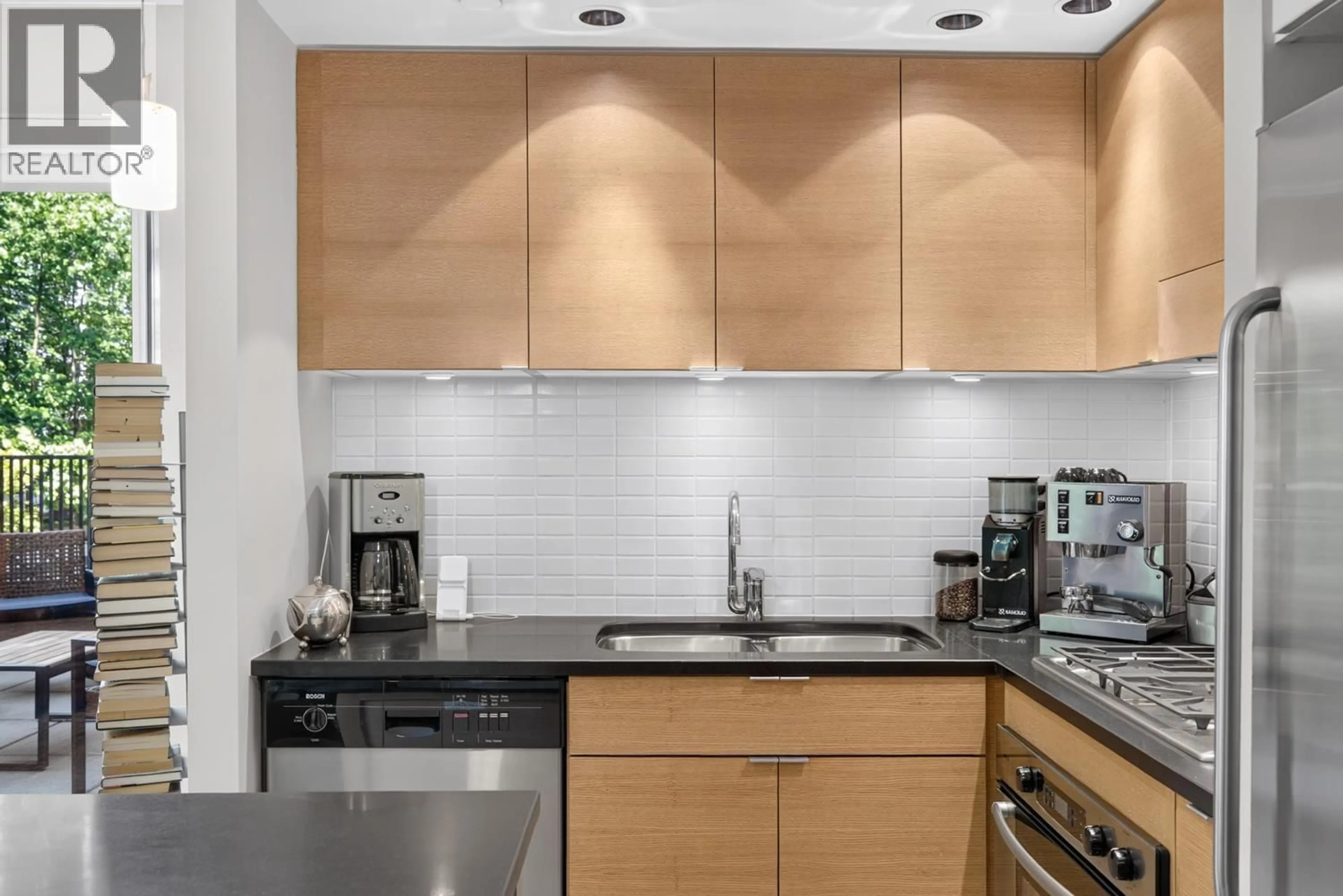 Standard kitchen, unknown for 406 - 1055 HOMER STREET, Vancouver British Columbia V6B1G3