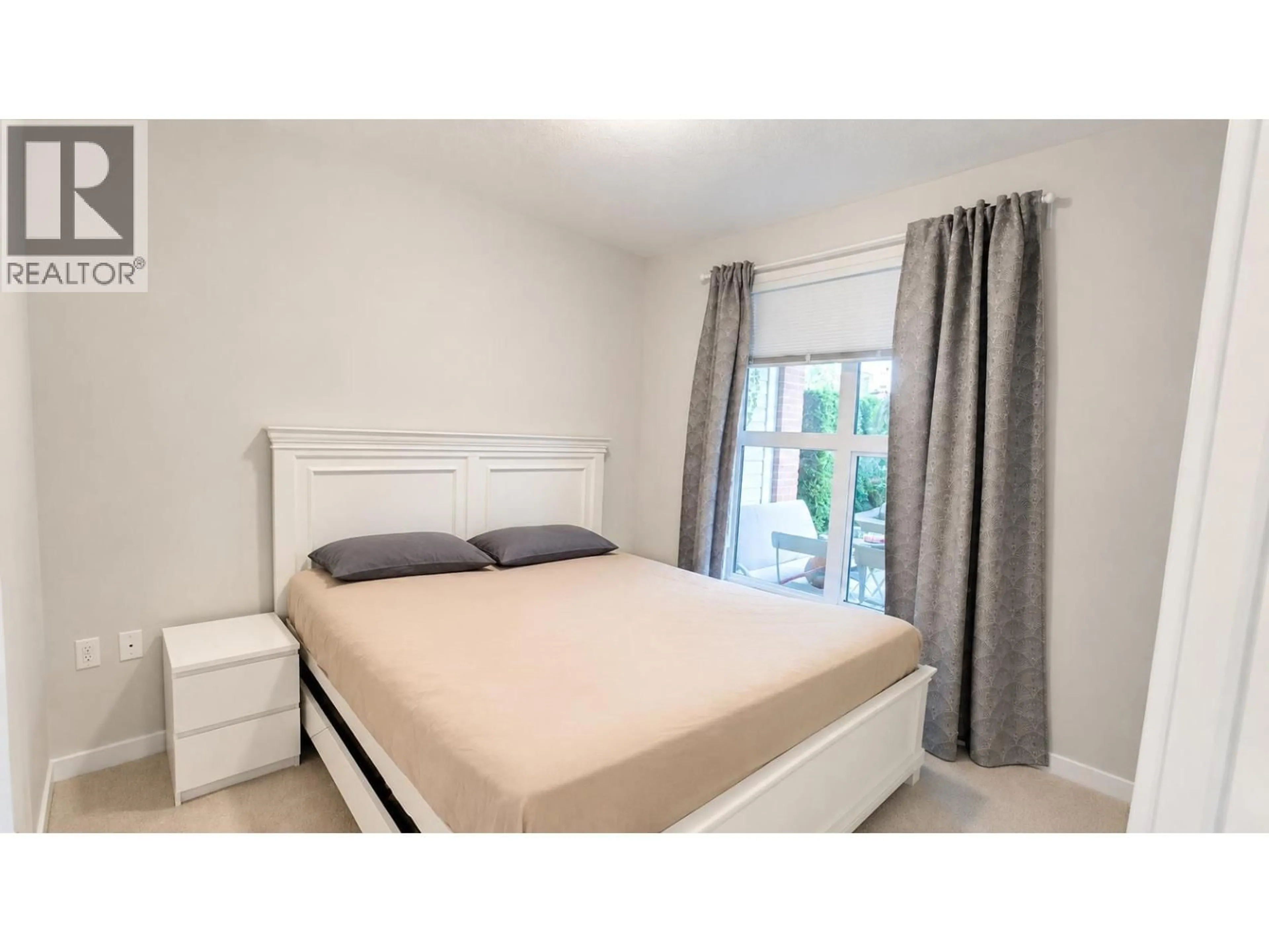 Bedroom with bed, unknown for 112 - 9551 ALEXANDRA ROAD, Richmond British Columbia V6X0S6