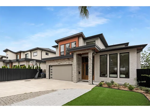 977 164 STREET, Surrey 3