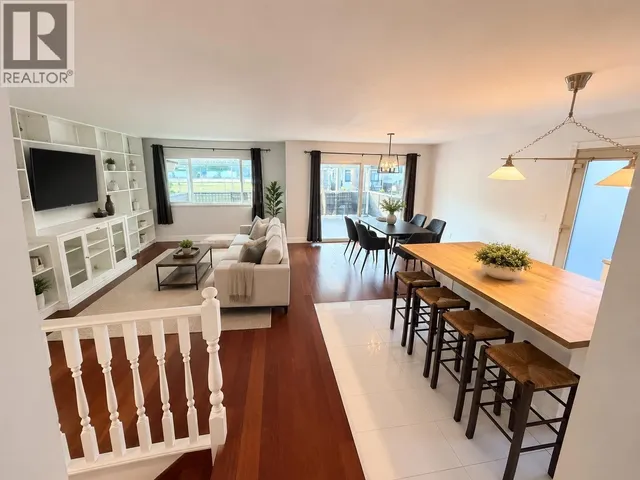 1944 PRAIRIE AVENUE, Port Coquitlam 3