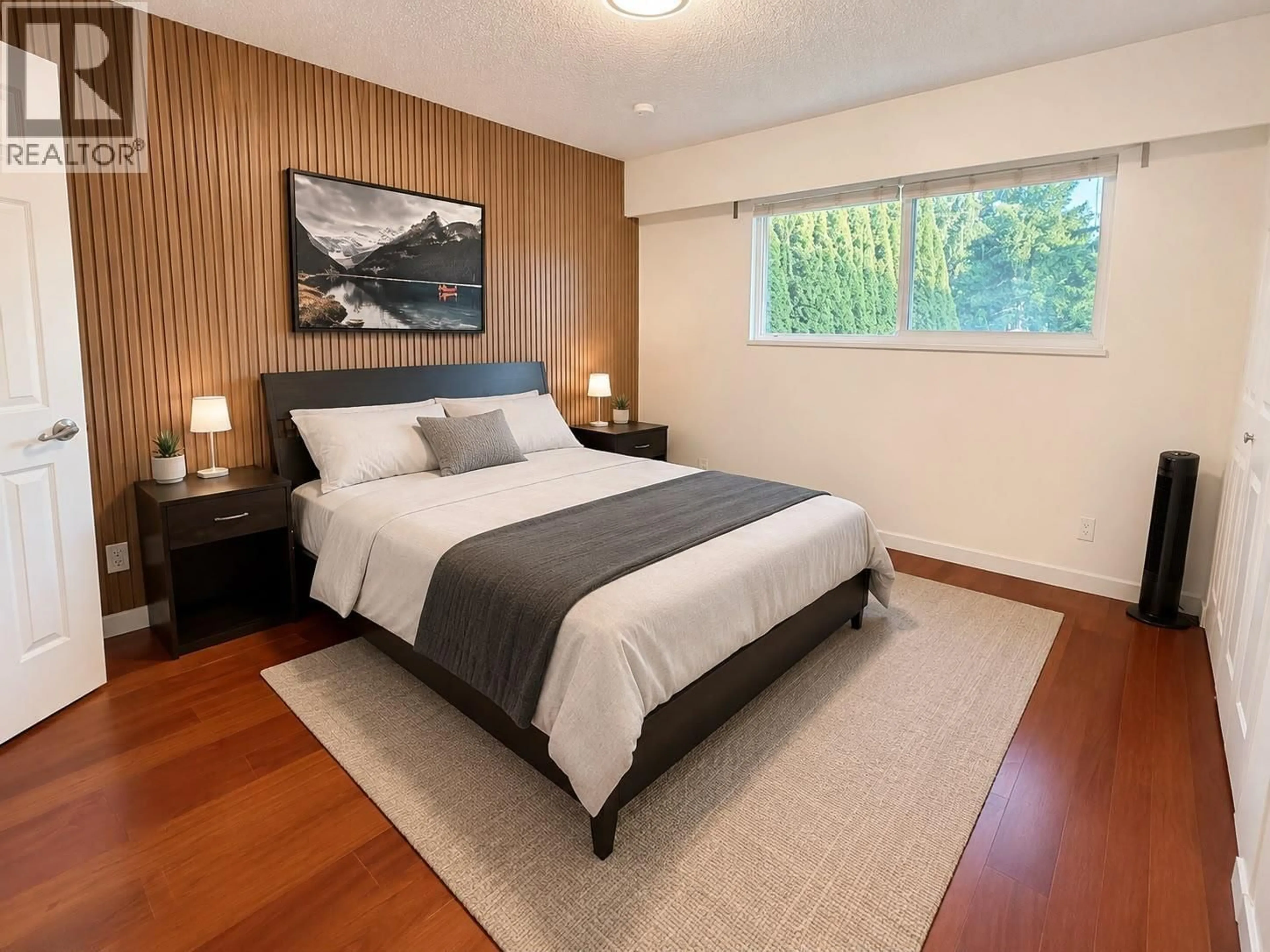Bedroom with bed, unknown for 1944 PRAIRIE AVENUE, Port Coquitlam British Columbia V3B1V4