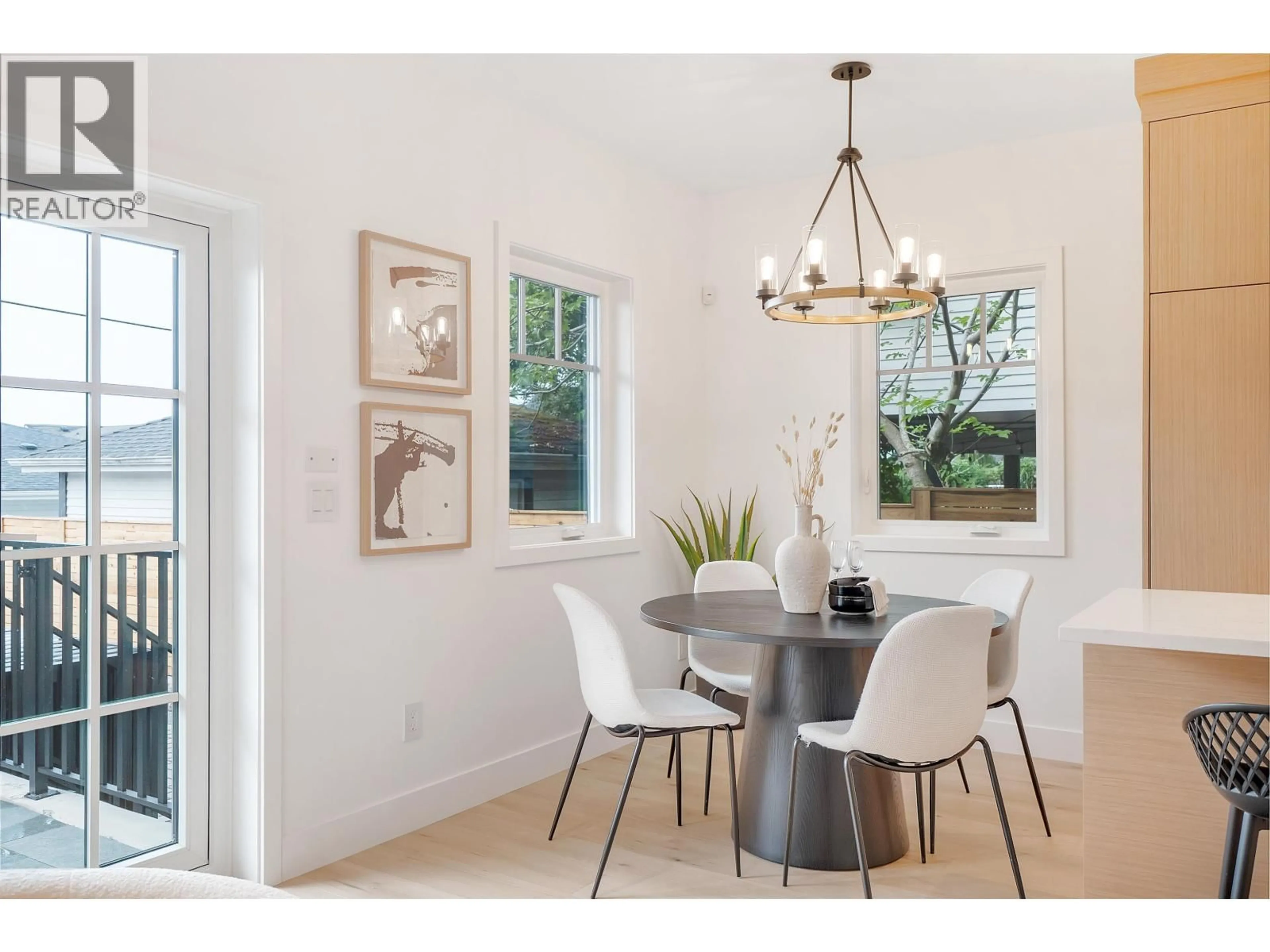 Dining room, unknown for 265 6TH STREET, North Vancouver British Columbia V7M1K7