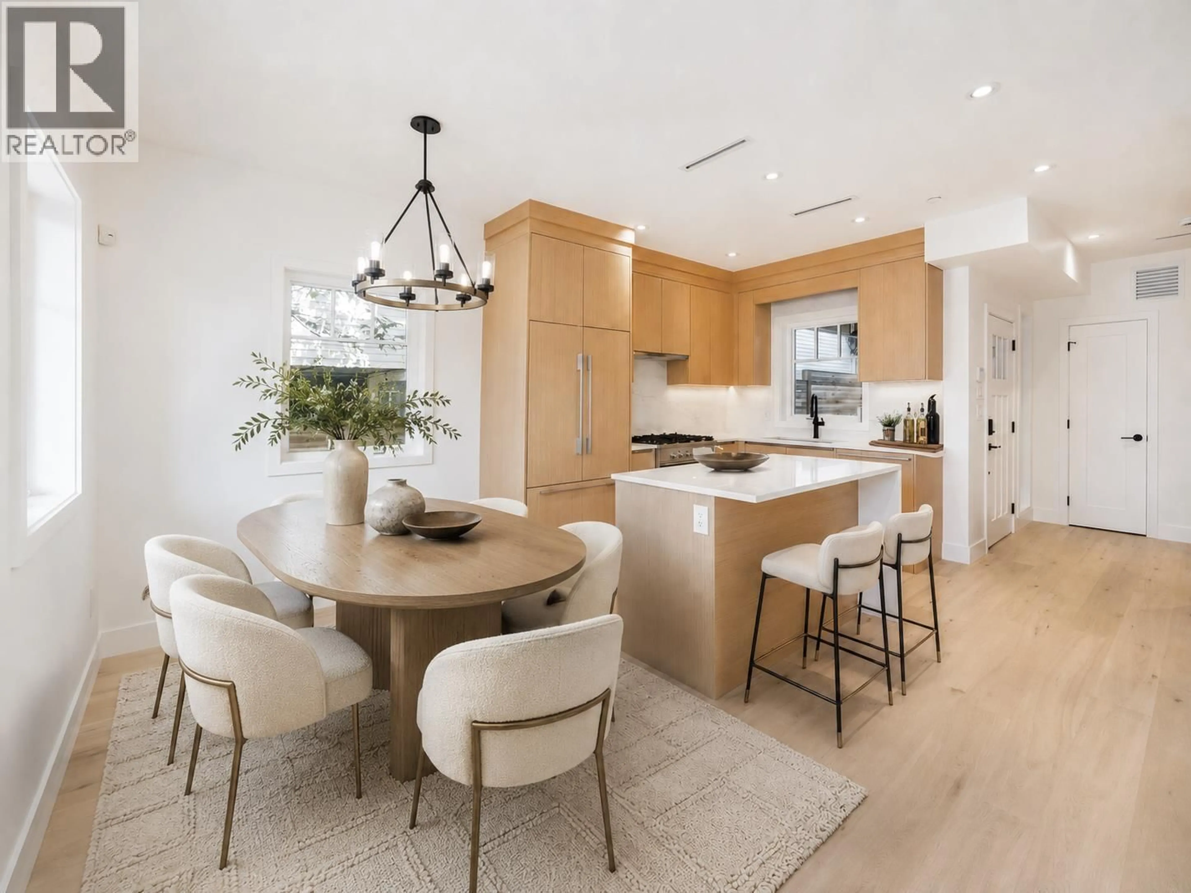Open concept kitchen, unknown for 265 6TH STREET, North Vancouver British Columbia V7M1K7