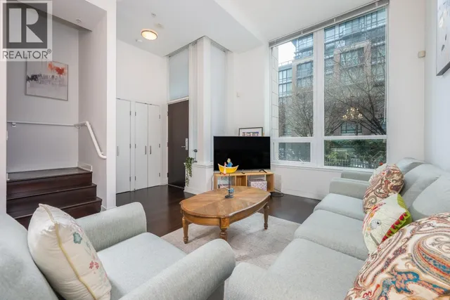 1051 RICHARDS STREET, Vancouver 5