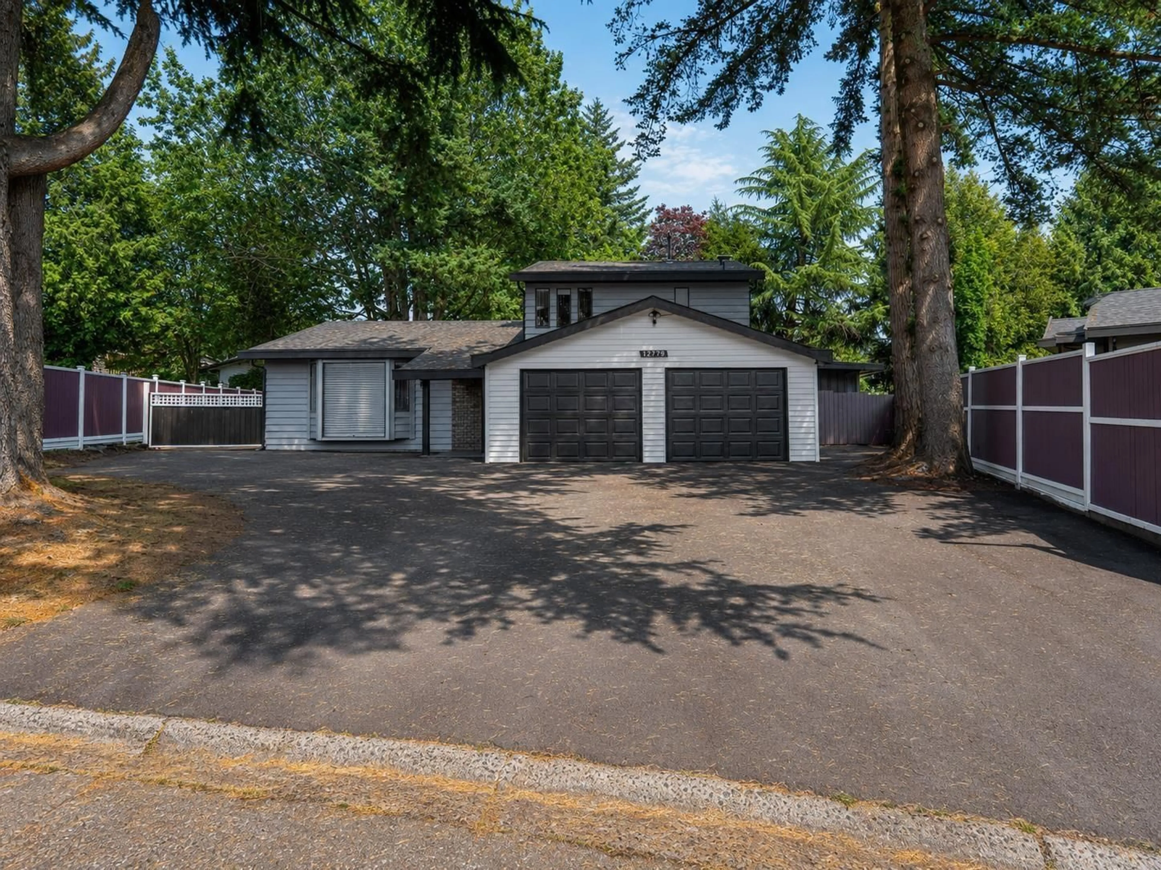 A pic from outside/outdoor area/front of a property/back of a property/a pic from drone, street for 12779 DRUMMOND PLACE, Surrey British Columbia V3V6G4