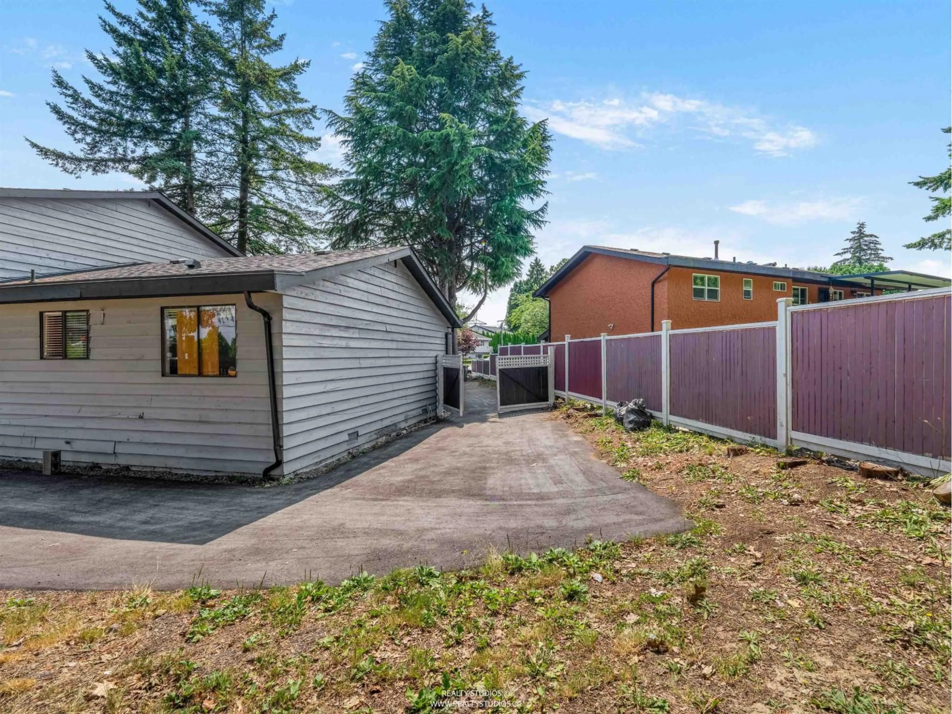 Unknown for 12779 DRUMMOND PLACE, Surrey British Columbia V3V6G4