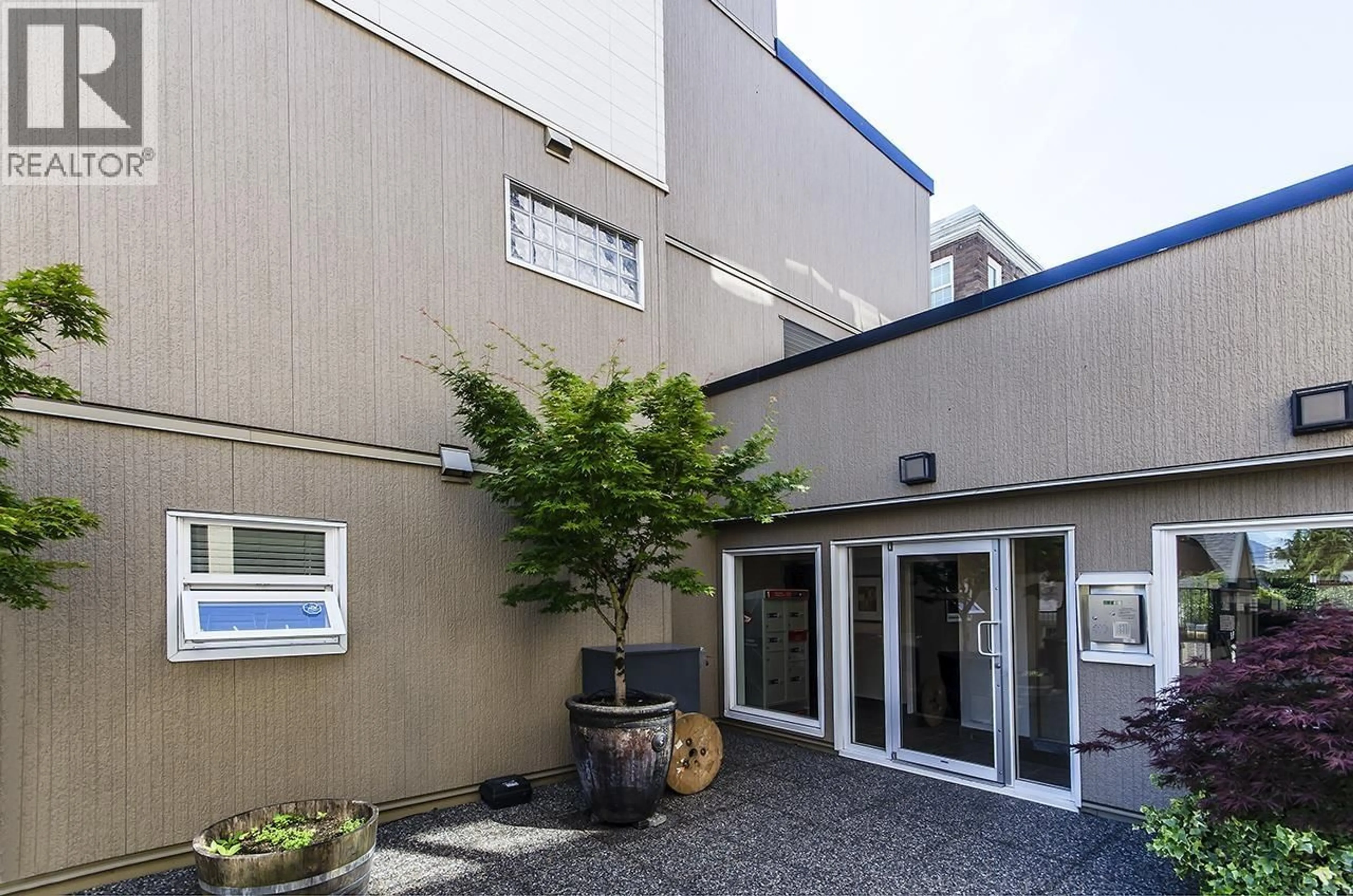 Unknown for 30 - 1350 6TH AVENUE, Vancouver British Columbia V6H1A7
