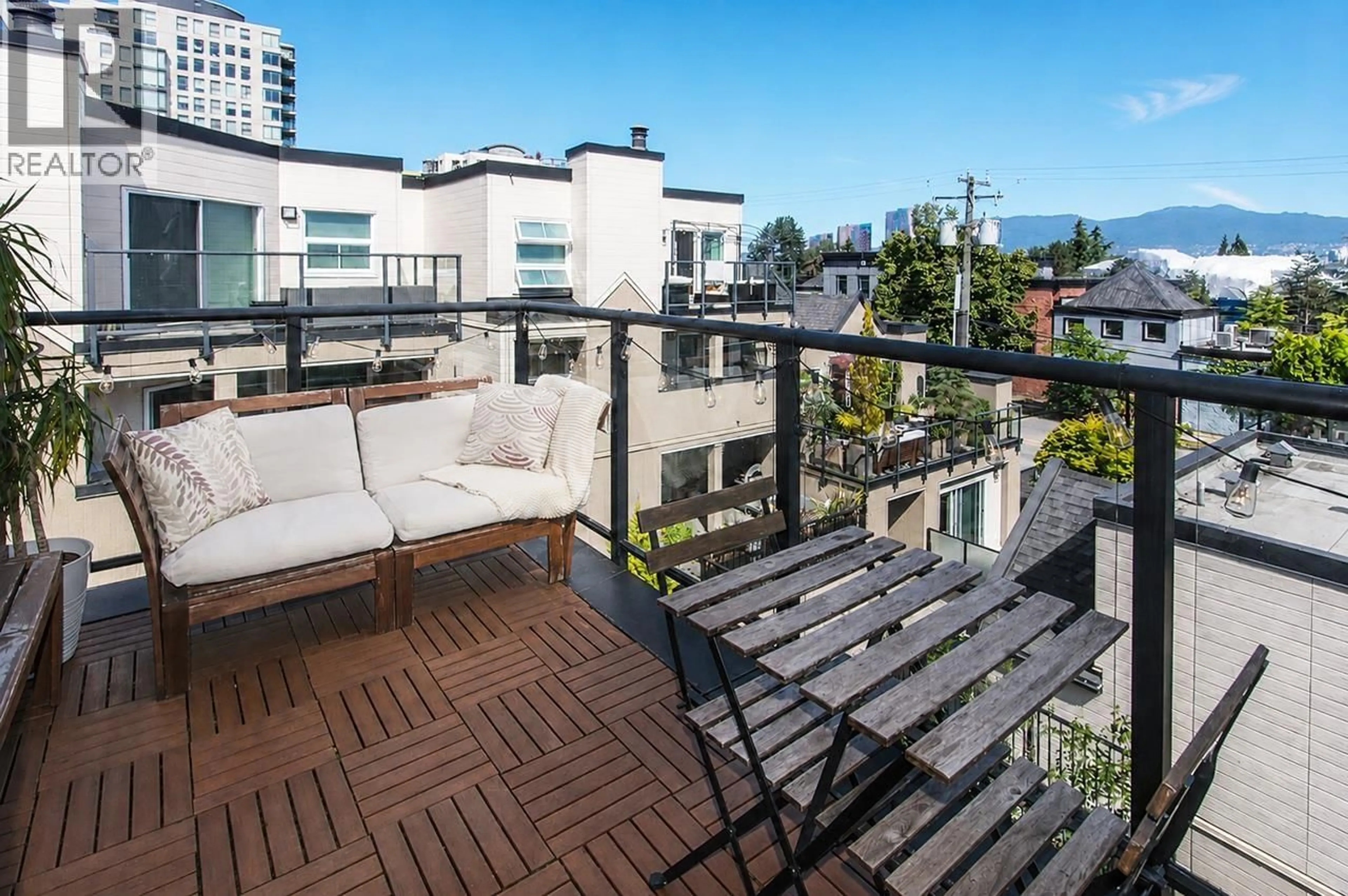 Patio, city buildings view from balcony for 30 - 1350 6TH AVENUE, Vancouver British Columbia V6H1A7
