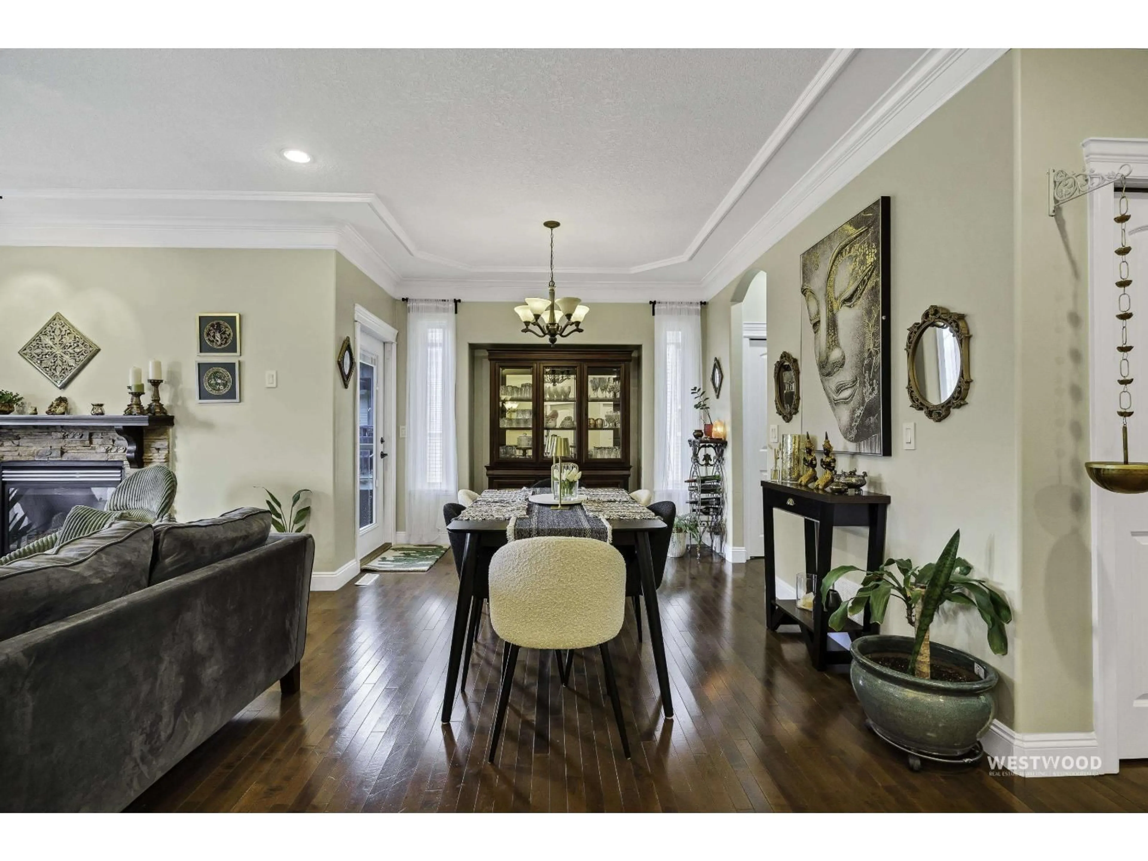 Dining room, wood/laminate floor for 45965 WEEDEN DRIVE, Chilliwack British Columbia V2R5X2