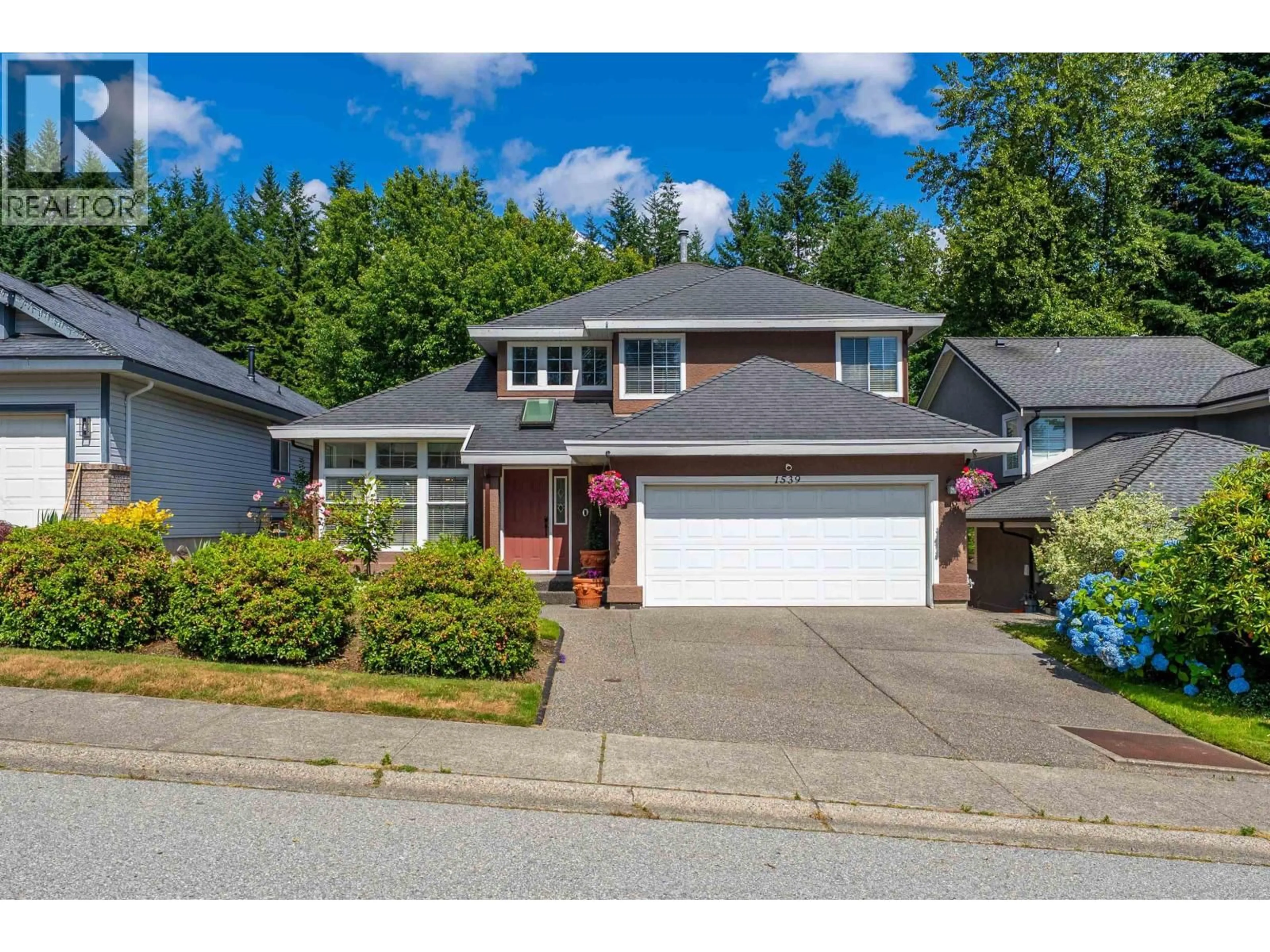 Home with vinyl exterior material, street for 1539 BRAMBLE LANE, Coquitlam British Columbia V3E2S7