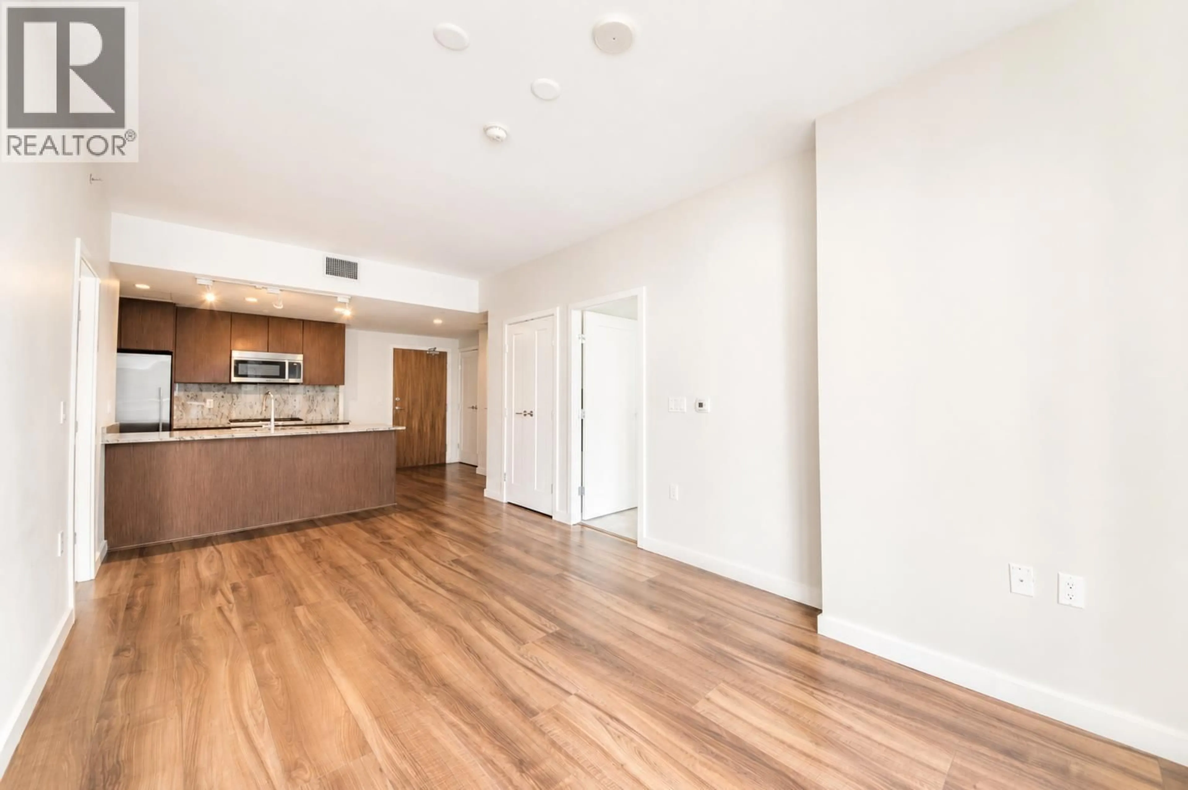 A pic of a room for 812 - 8688 HAZELBRIDGE WAY, Richmond British Columbia V6X0R6