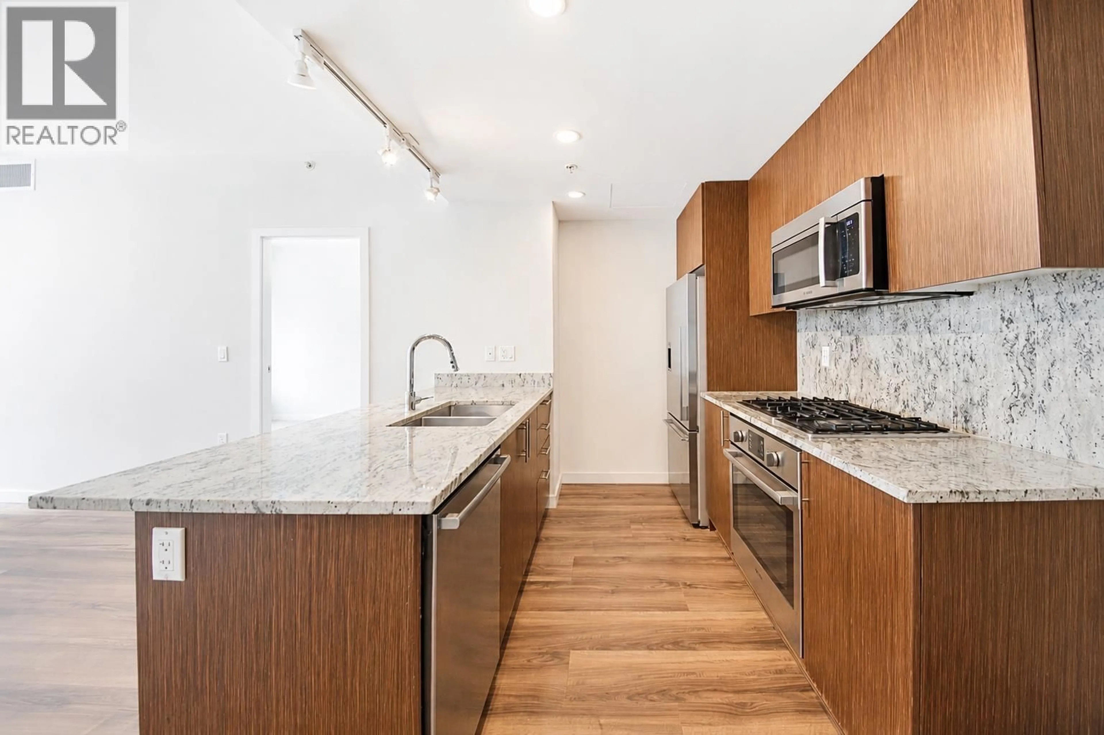 Standard kitchen, unknown for 812 - 8688 HAZELBRIDGE WAY, Richmond British Columbia V6X0R6