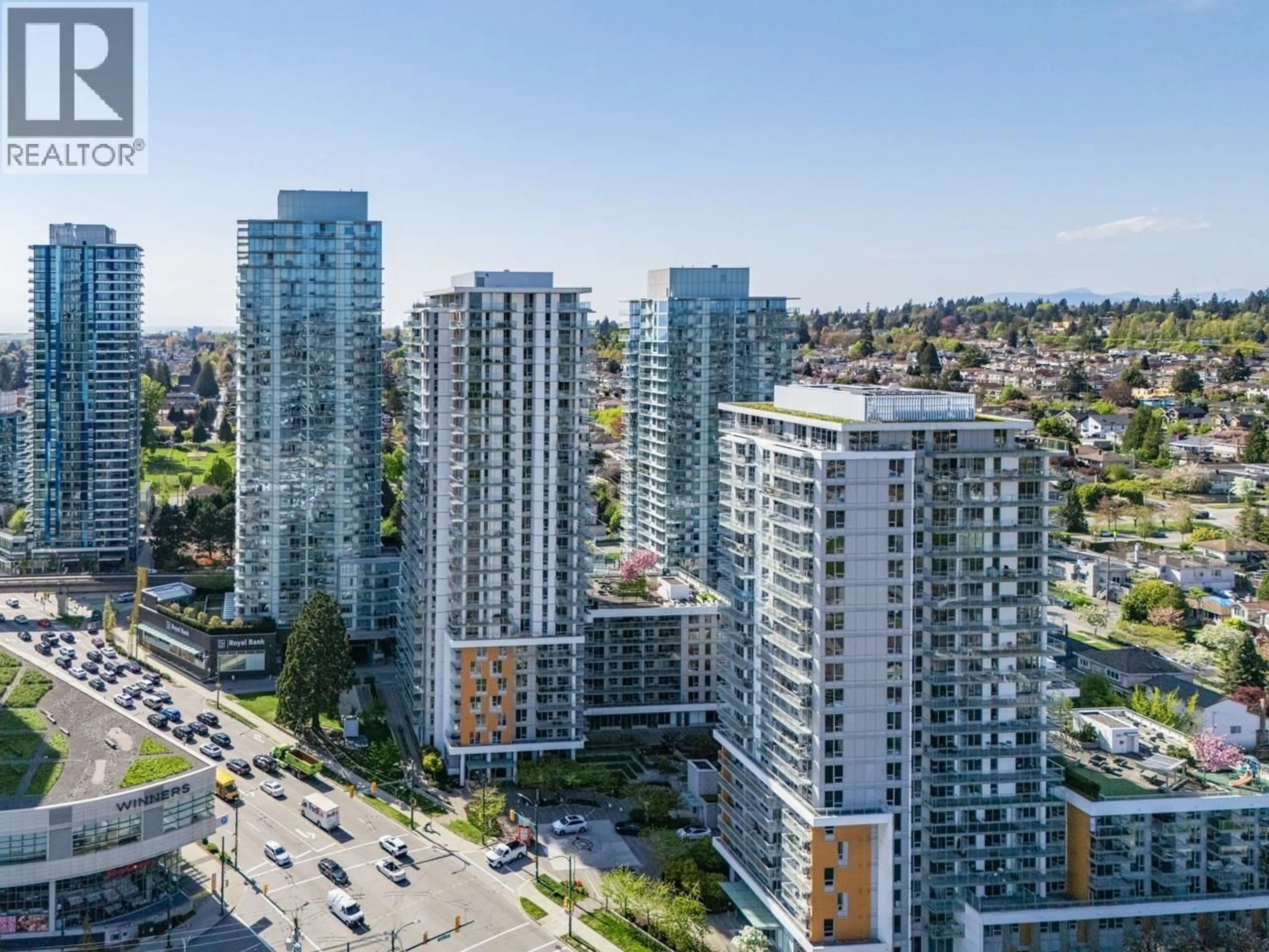 A pic from outside/outdoor area/front of a property/back of a property/a pic from drone, city buildings view from balcony for 2003 - 455 MARINE DRIVE, Vancouver British Columbia V5X0H3
